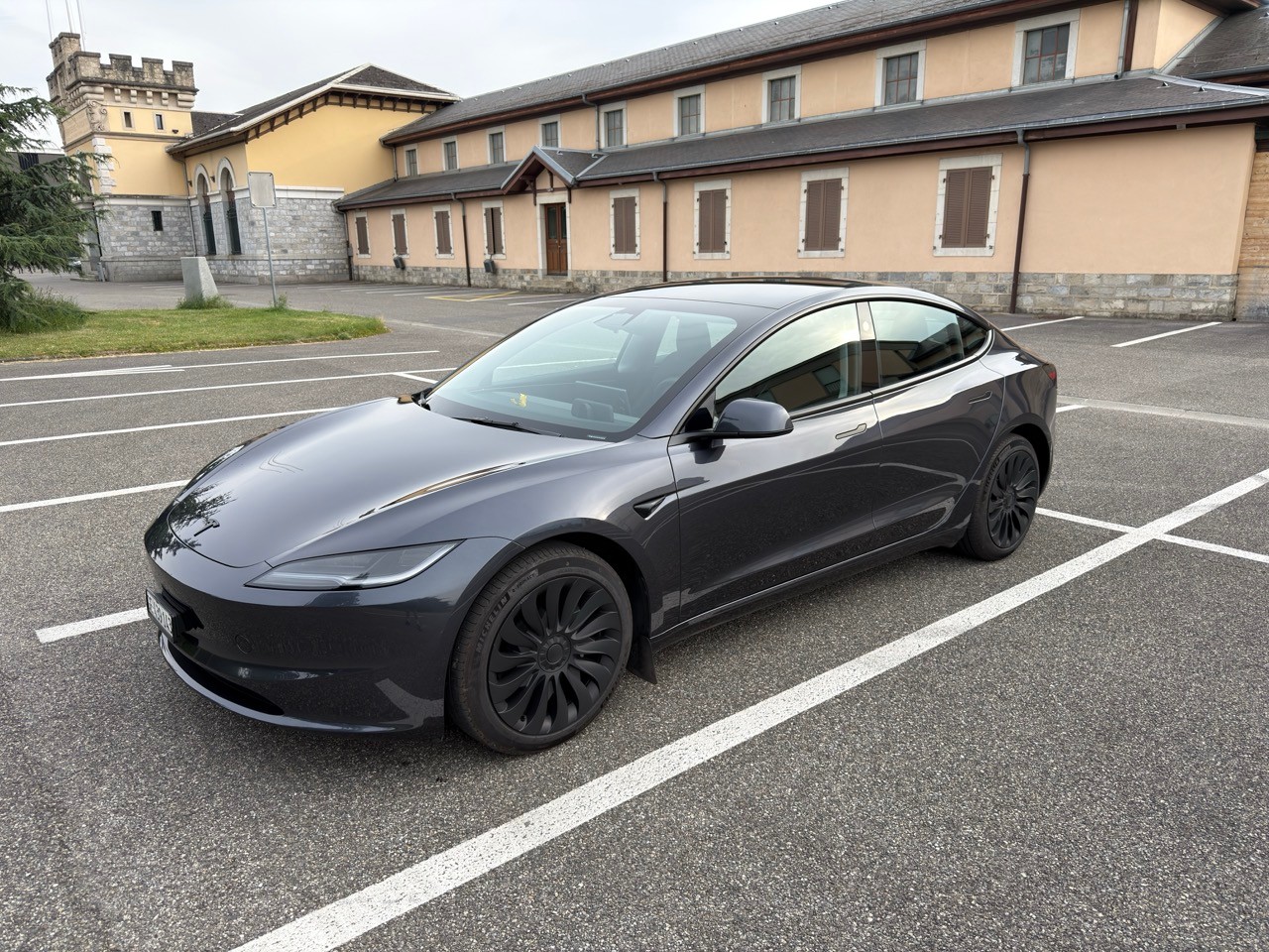 TESLA Model 3 Highland Premium Long Range Dual Motor AWD Garantie