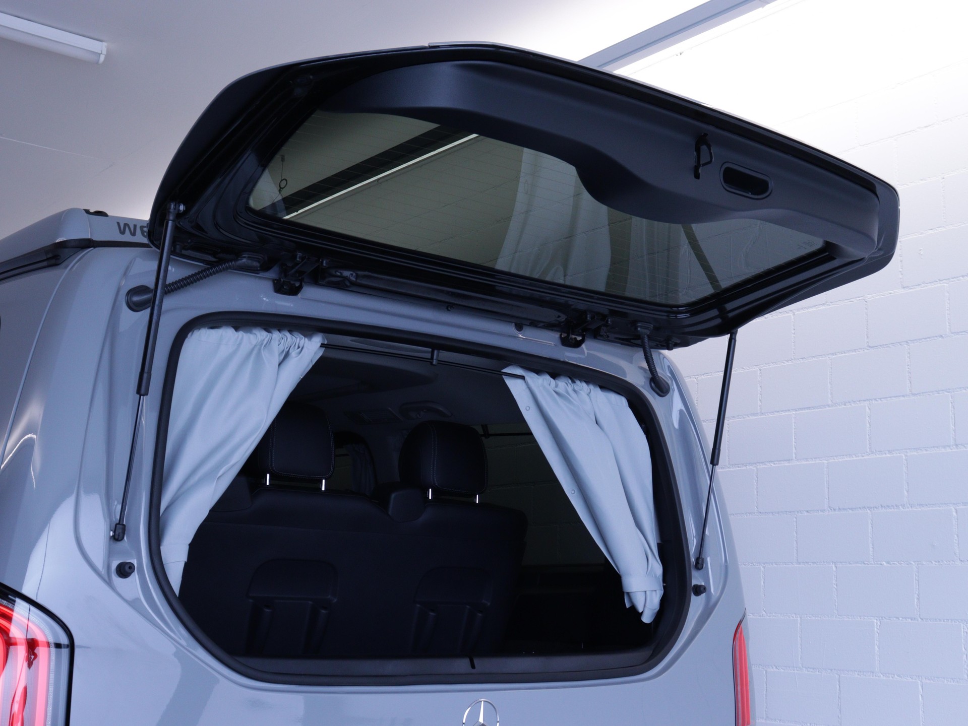 MERCEDES-BENZ Marco Polo 300 d Horizon-image-16