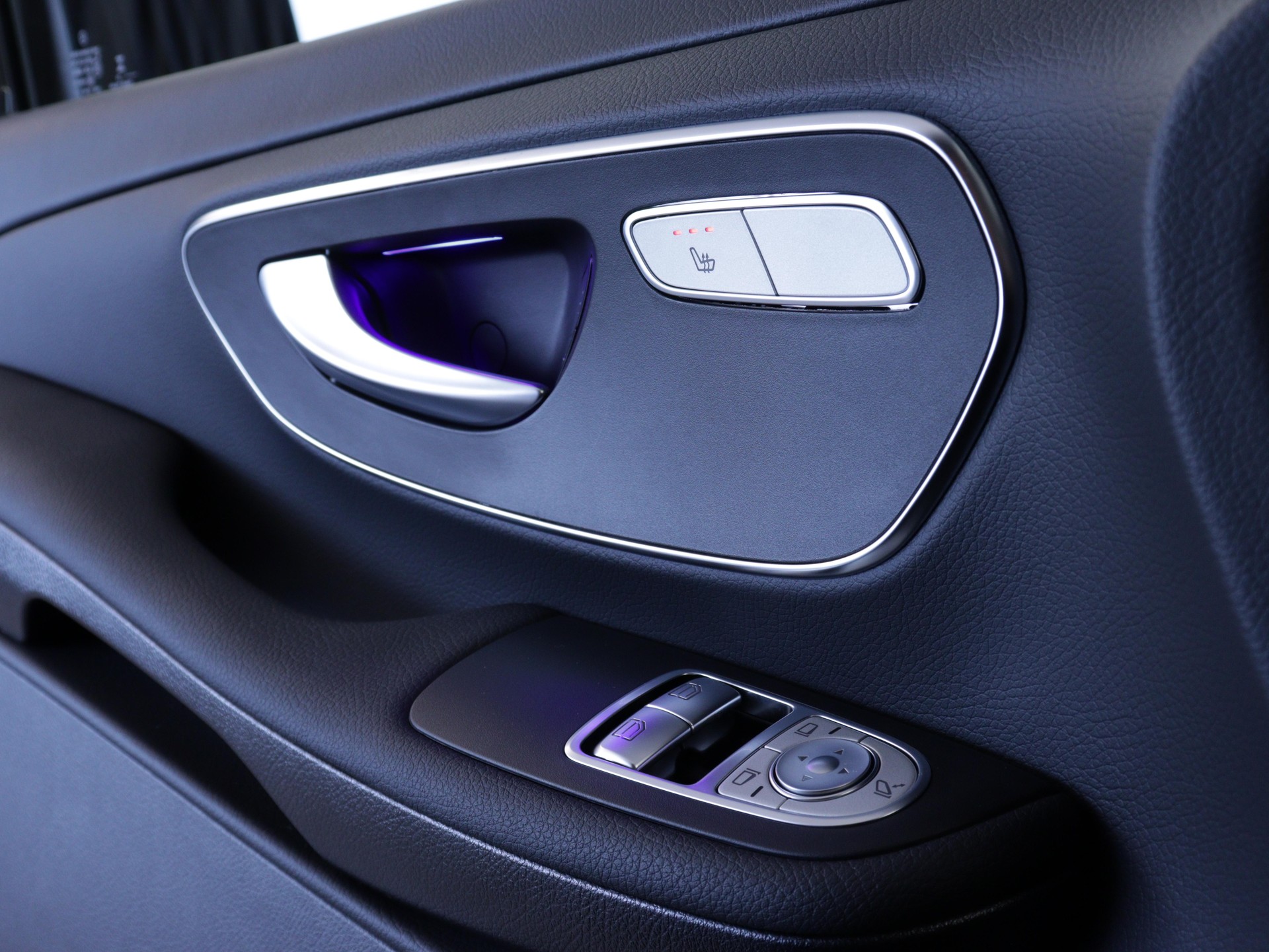 MERCEDES-BENZ Marco Polo 300 d Horizon-image-12
