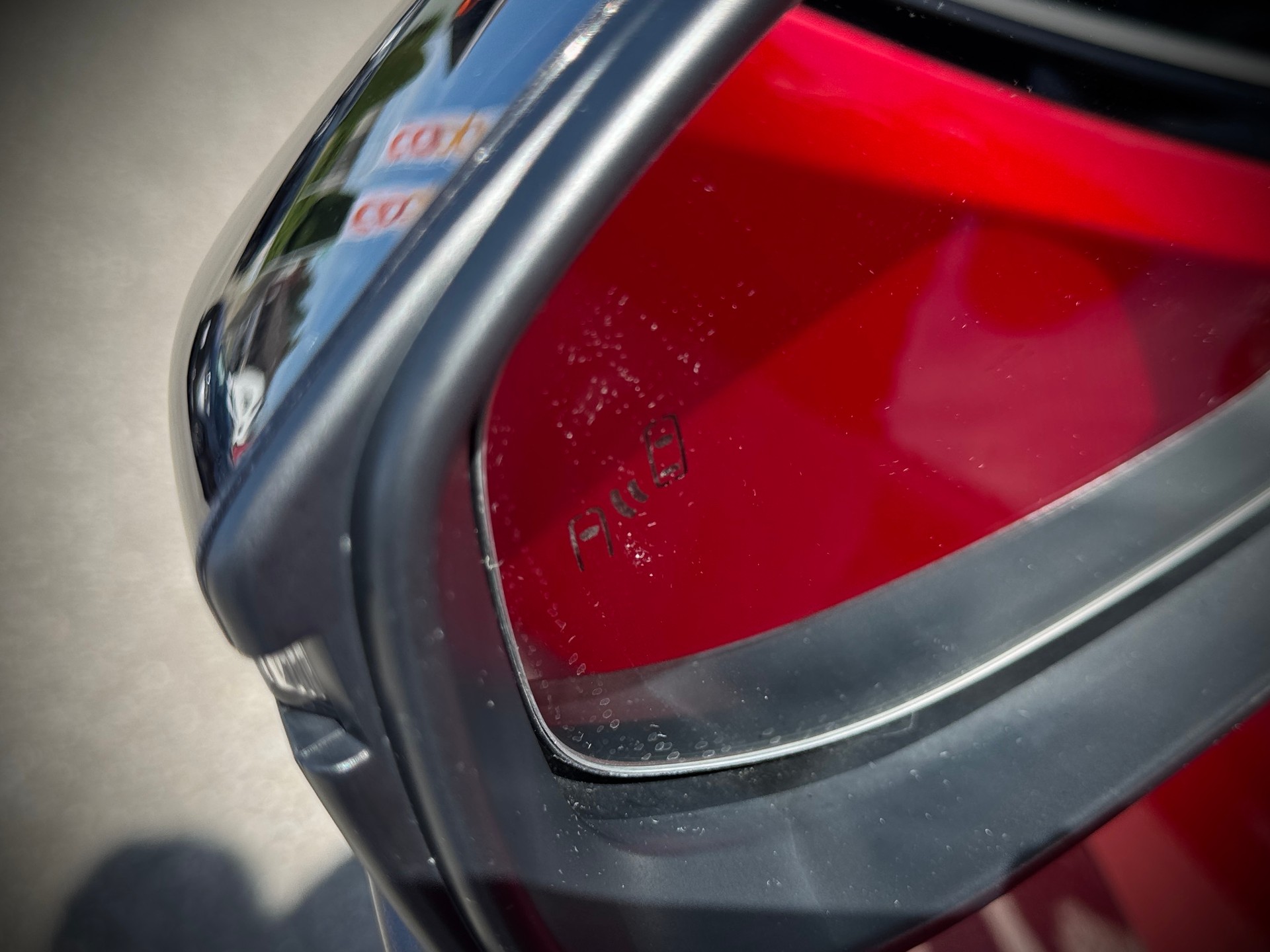 TOYOTA C-HR 2.0 HSD CVT Swiss Edition-image-5