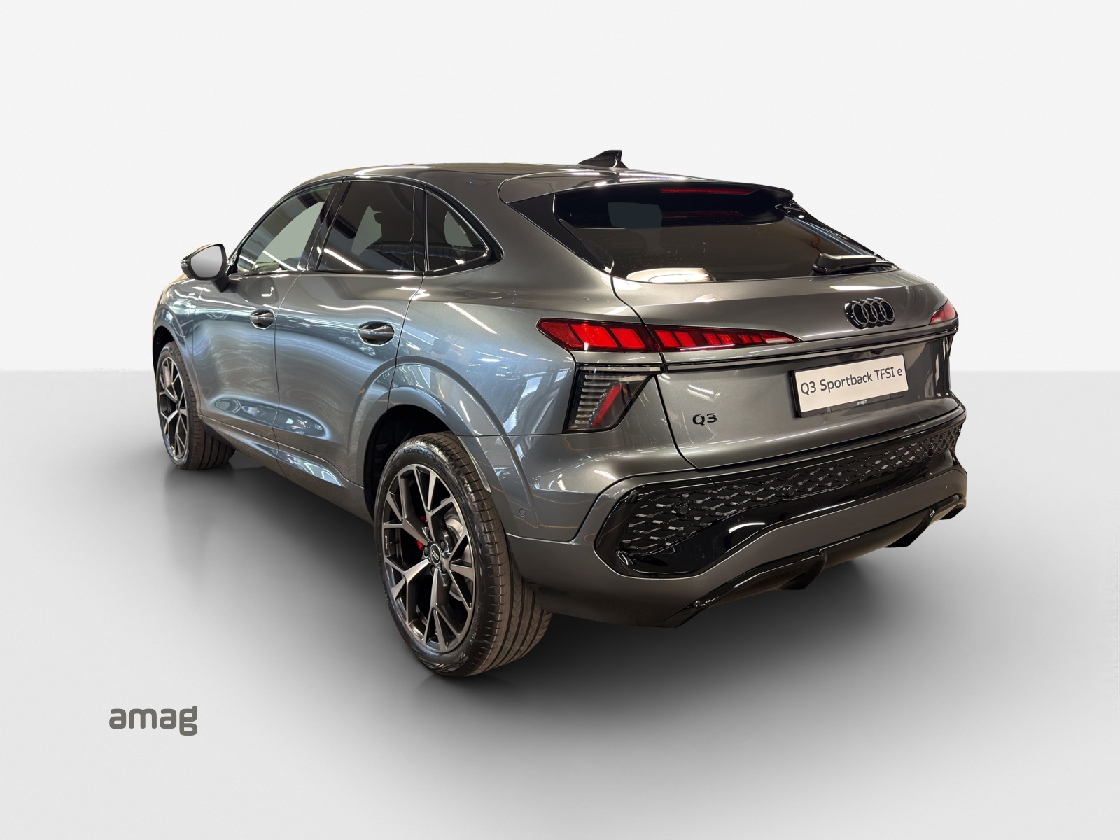 AUDI Q3 Sportback e-hybrid 200 kW S tronig-showroom-element-2