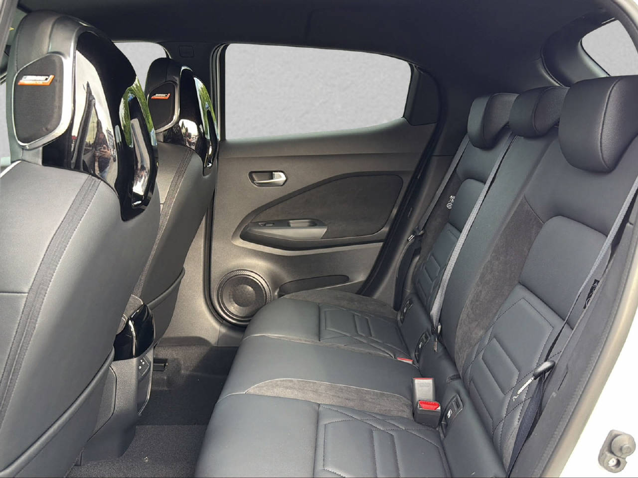 NISSAN Juke 1.6 Hybrid N-Design-image-6