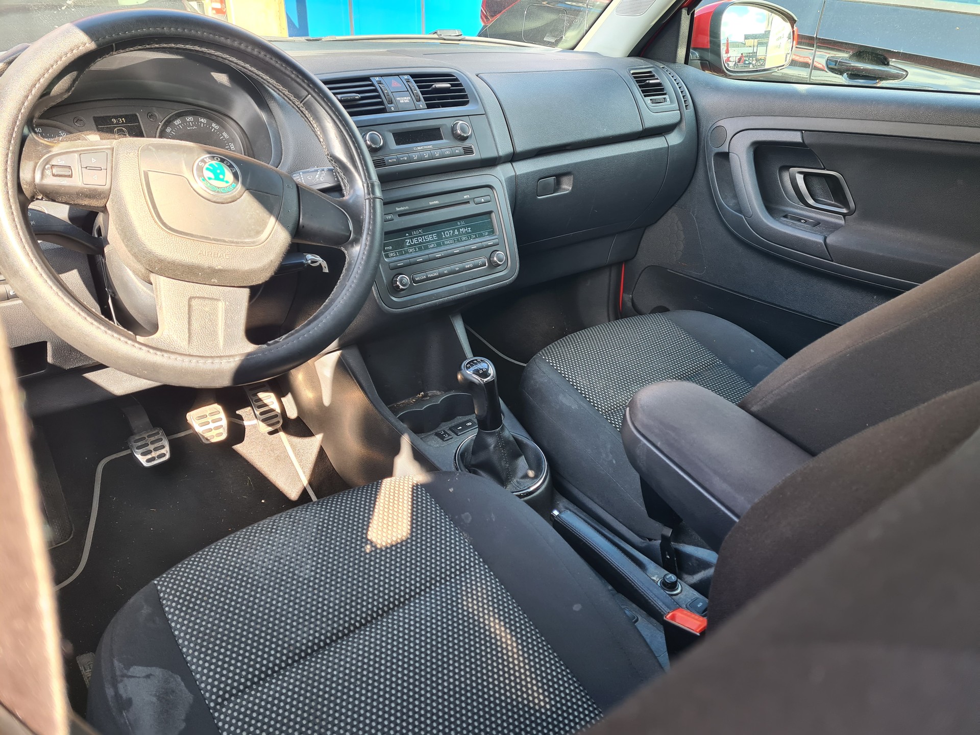 SKODA Fabia 1.2 TSI Scout-image-6