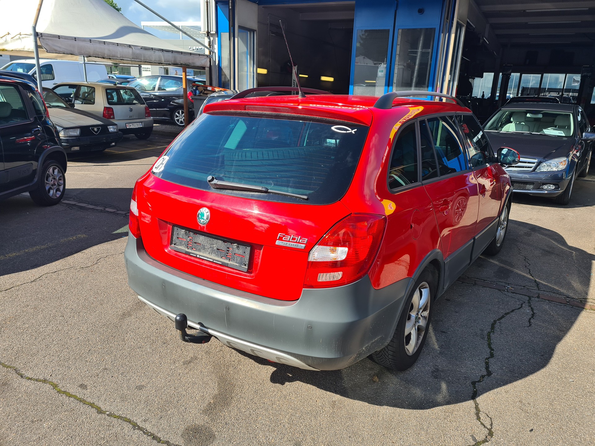 SKODA Fabia 1.2 TSI Scout-image-3