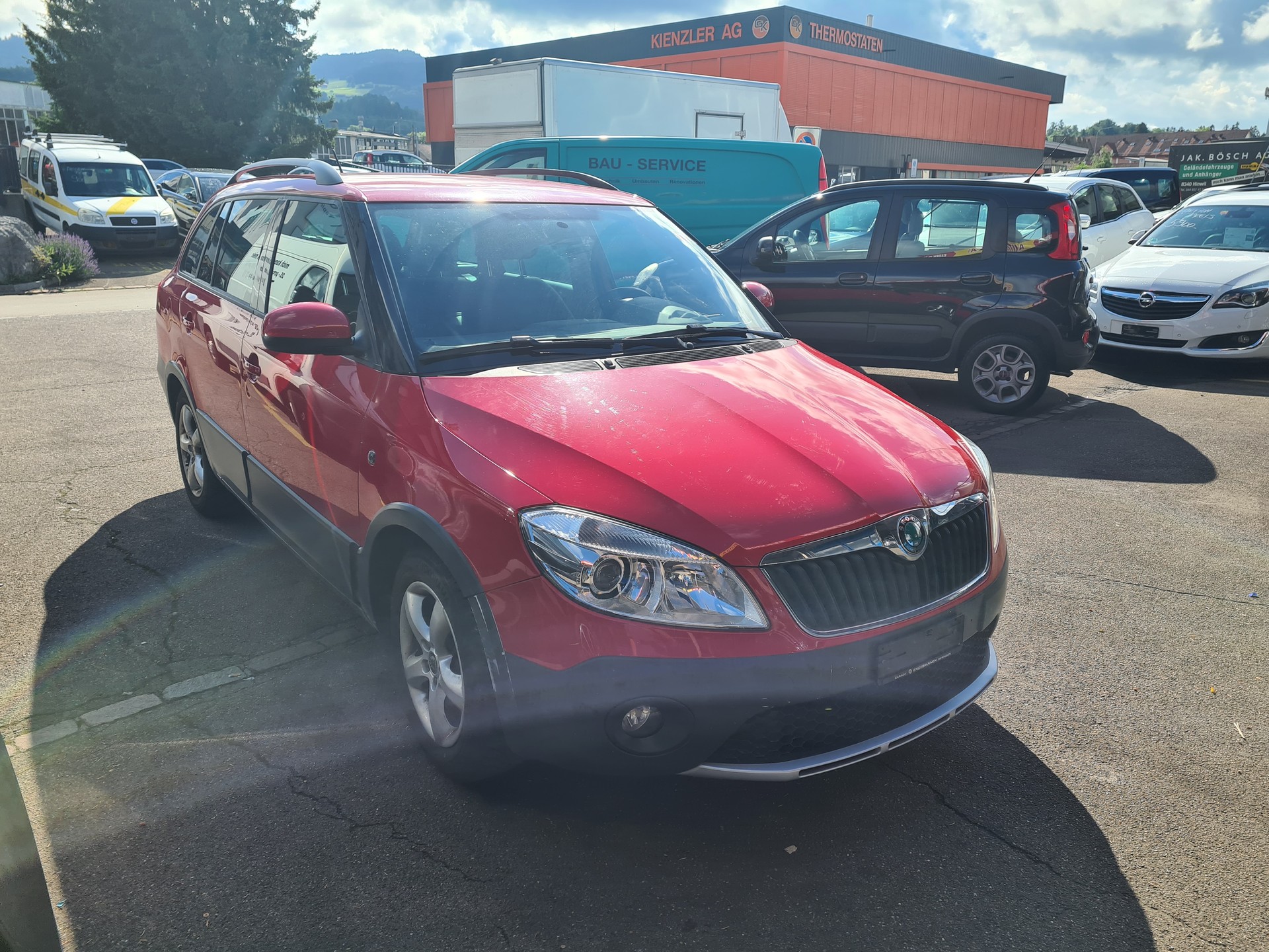SKODA Fabia 1.2 TSI Scout-image-2