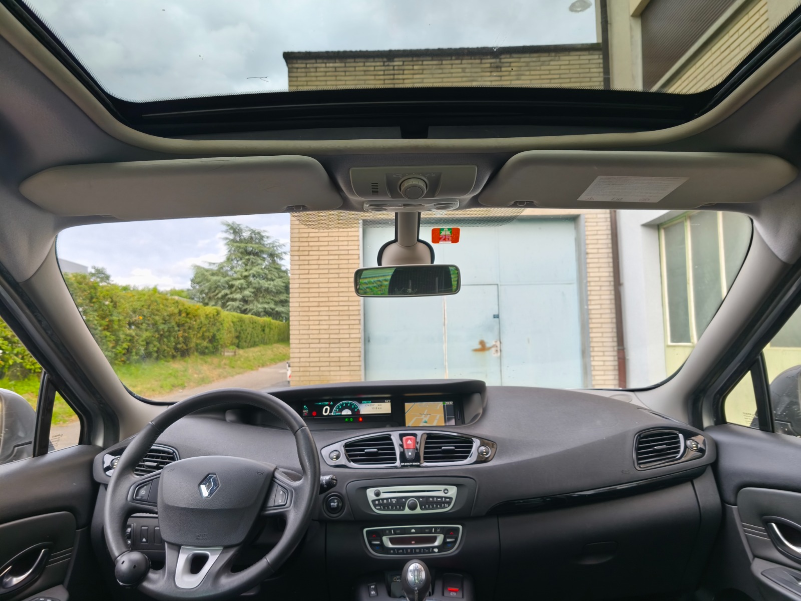 RENAULT Grand Scénic 1.4 16V Turbo Dynamique-image-7