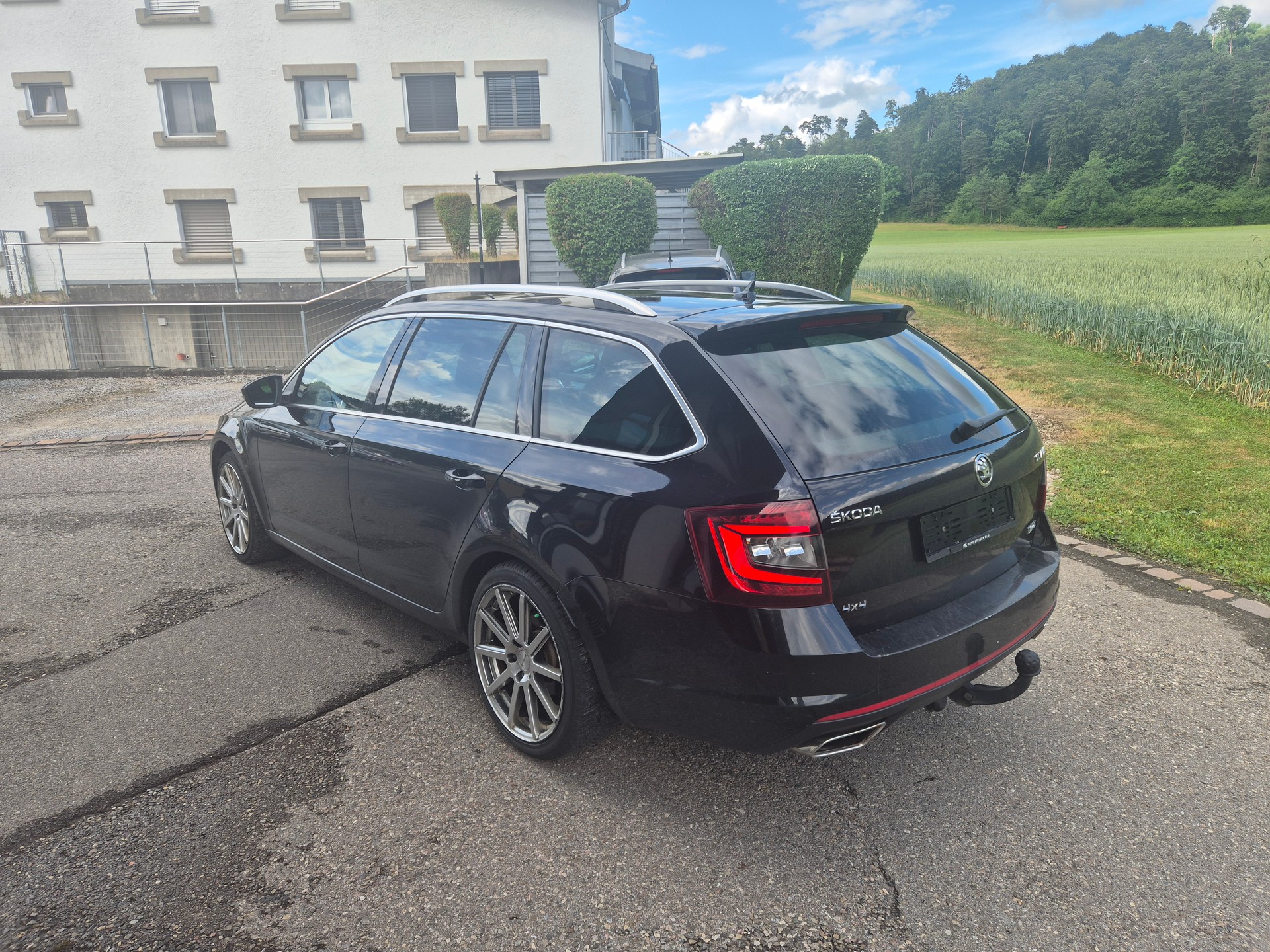 SKODA Octavia Combi 2.0 TDI RS 4x4 DSG-showroom-element-3