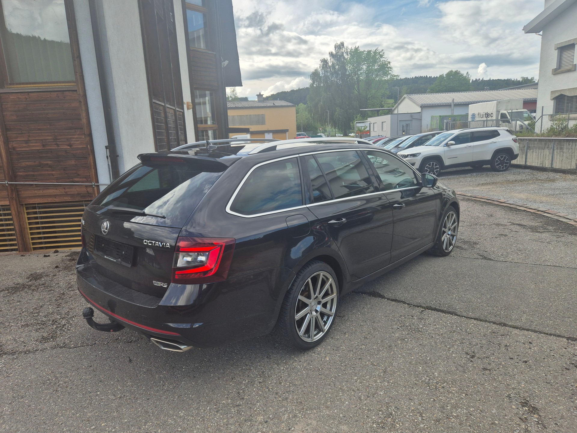 SKODA Octavia Combi 2.0 TDI RS 4x4 DSG-image-4