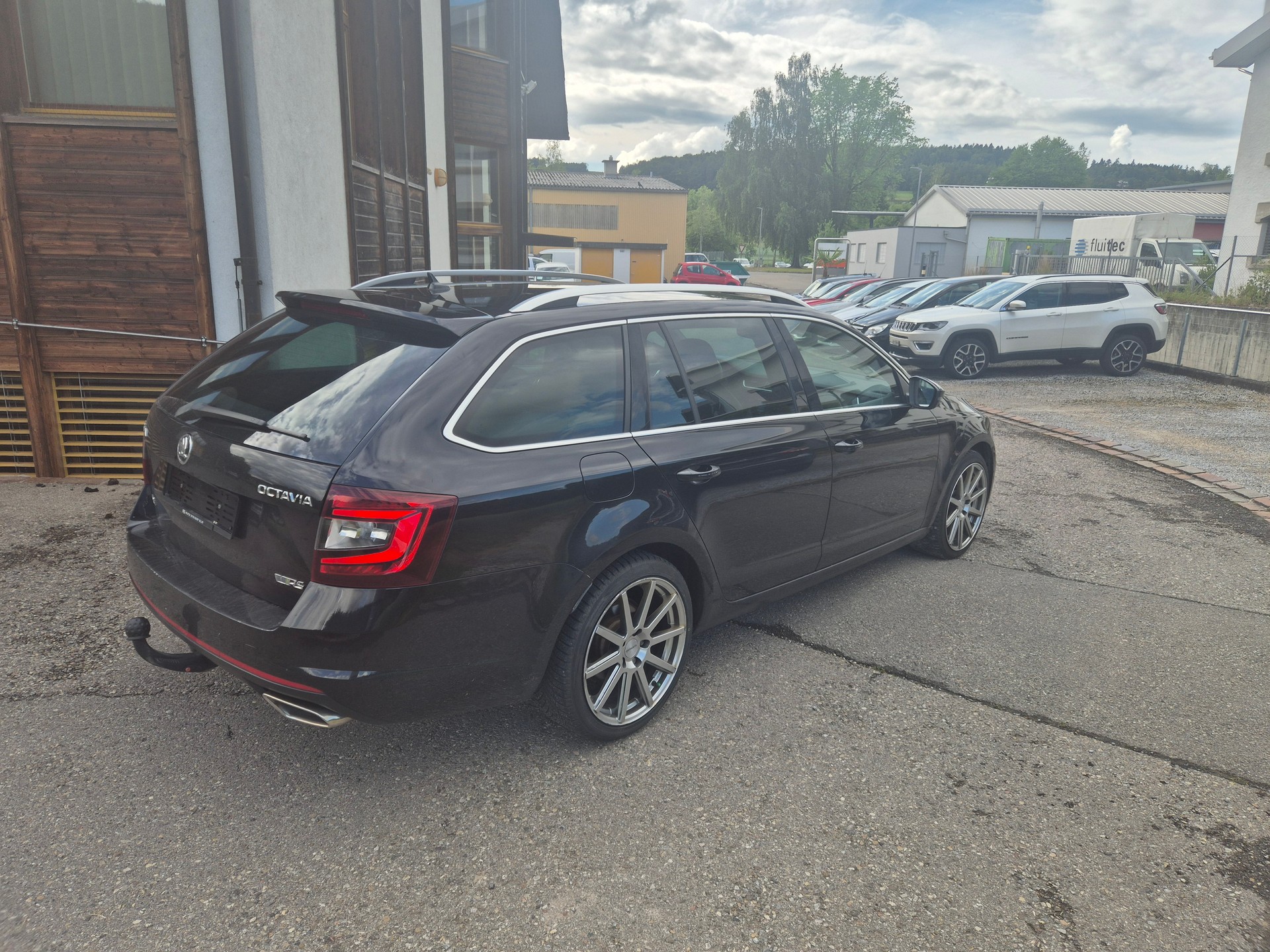 SKODA Octavia Combi 2.0 TDI RS 4x4 DSG-image-11