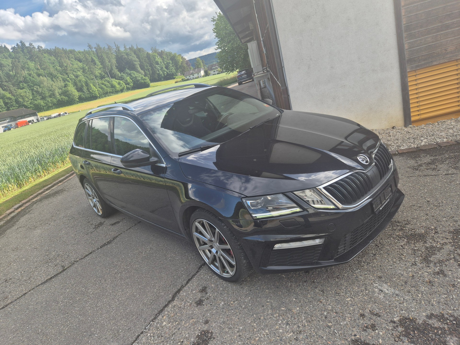 SKODA Octavia Combi 2.0 TDI RS 4x4 DSG-image-14
