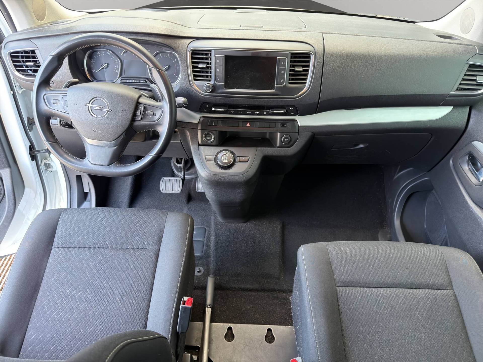 CROSSCAMP Opel Zafira 2.0 CDTI 177 Edition S/S-image-8