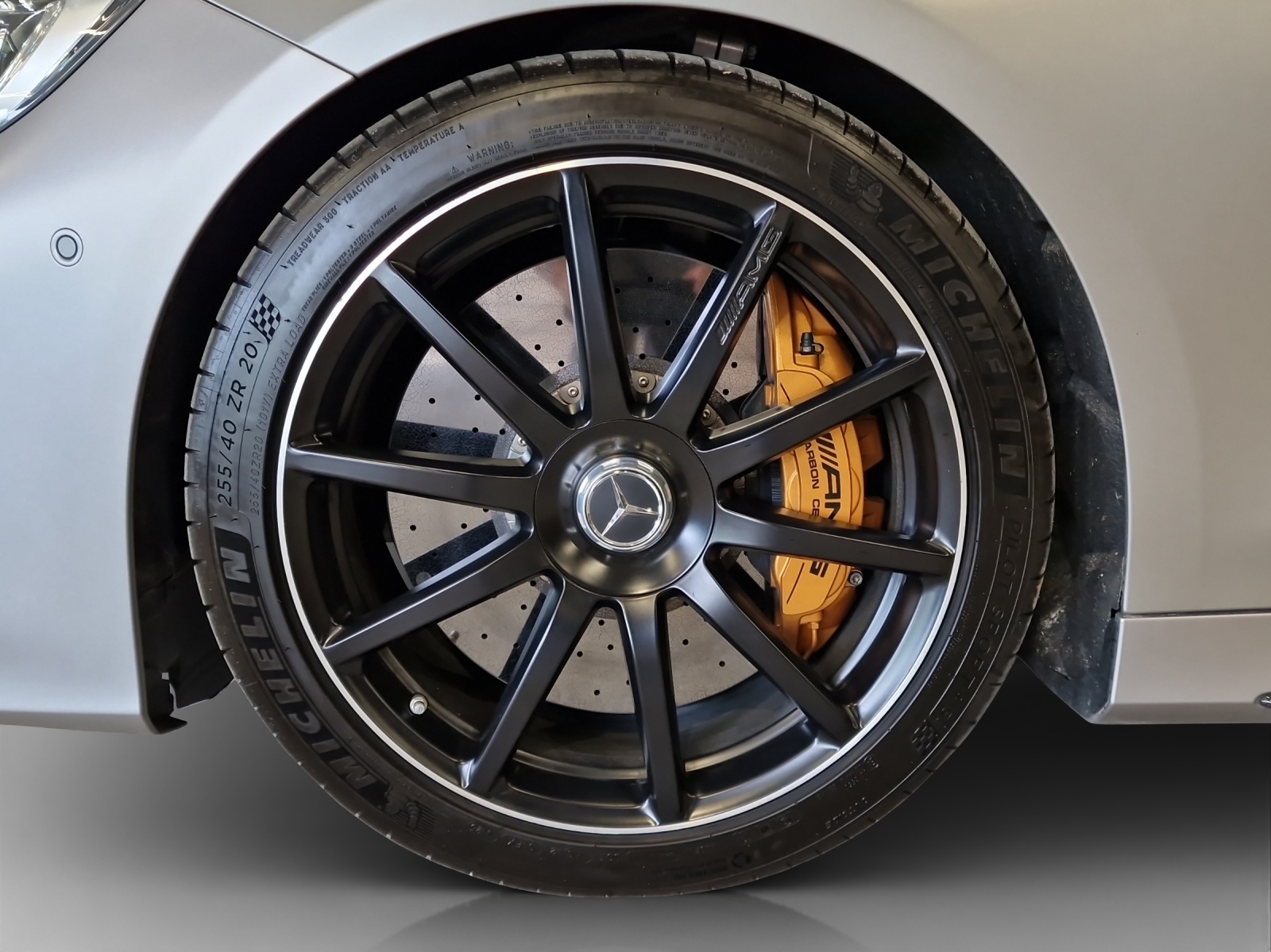 MERCEDES-BENZ S 63 AMG Cabriolet 4Matic Speedshift MCT-image-17
