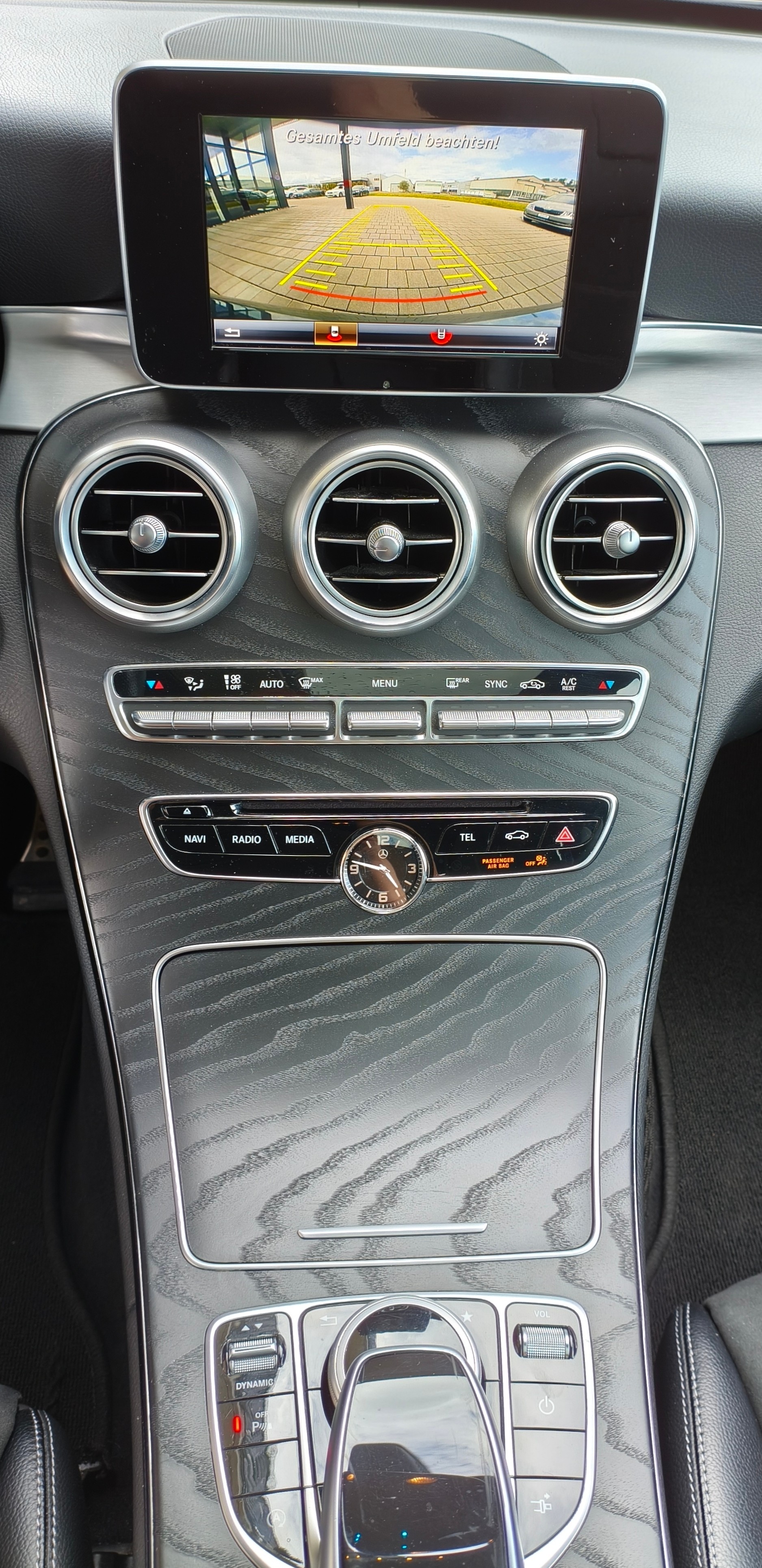 MERCEDES-BENZ C 200 Coupé AMG Line 4Matic 9G-Tronic-image-8