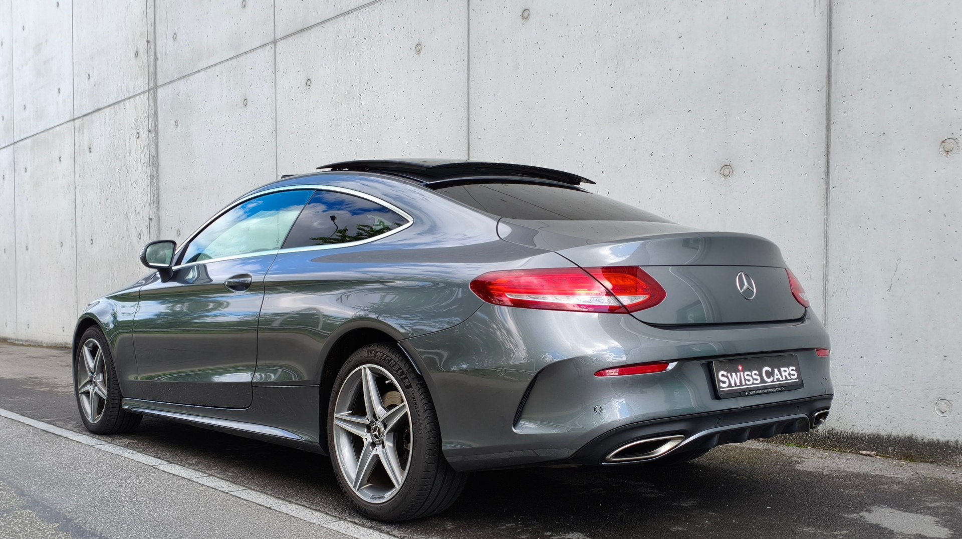 MERCEDES-BENZ C 200 Coupé AMG Line 4Matic 9G-Tronic-image-4