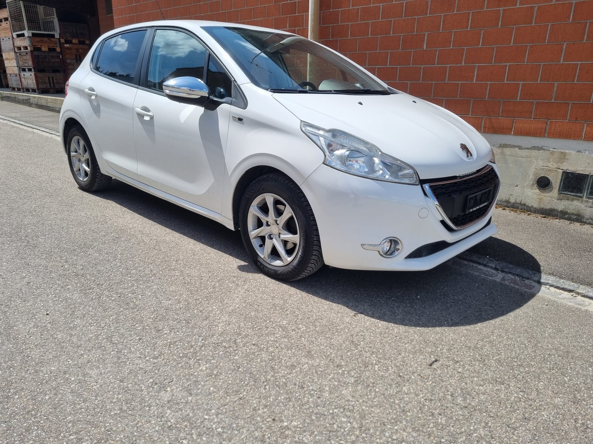 PEUGEOT 208 1.2 VTI Active-image-5