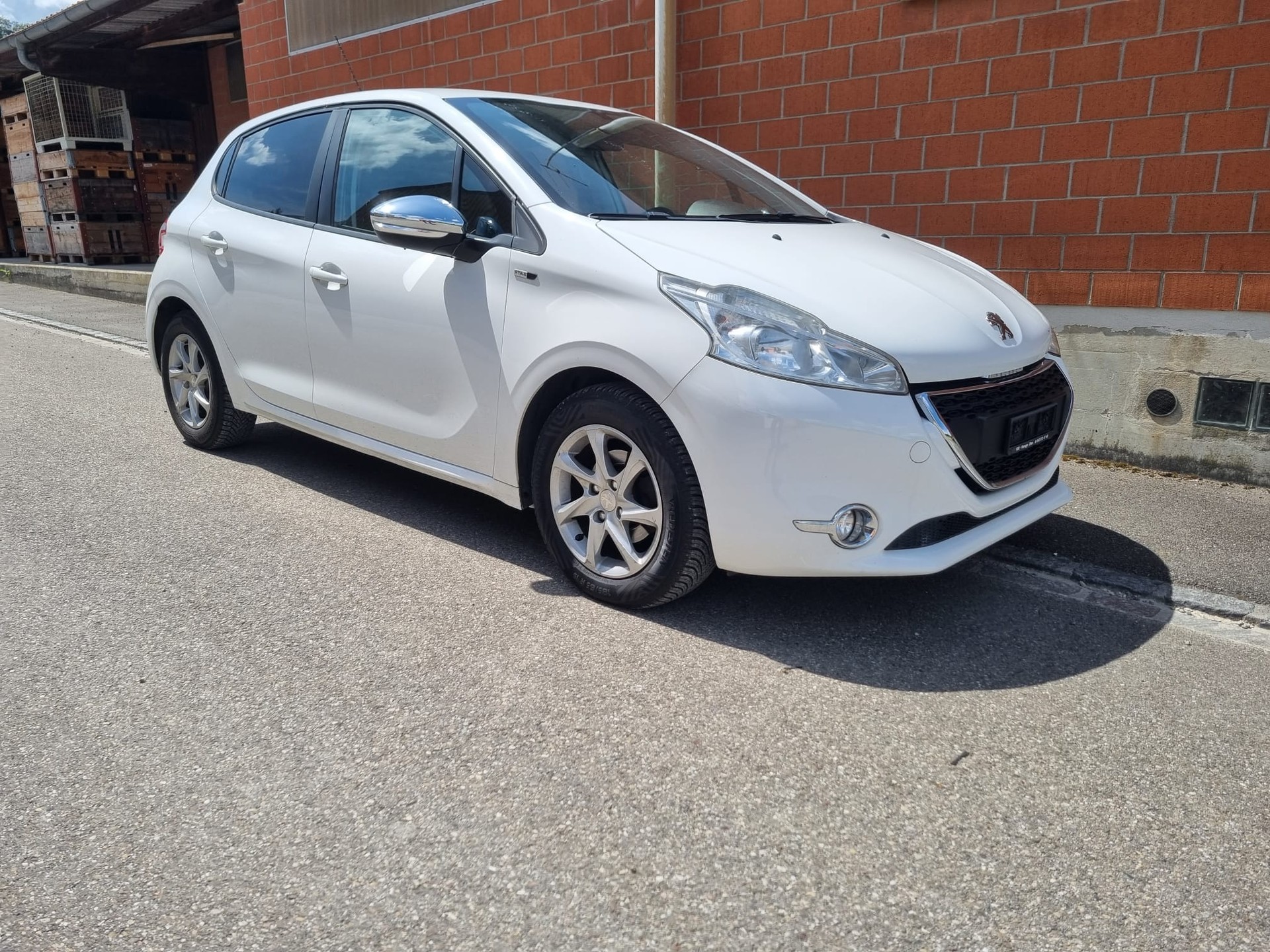 PEUGEOT 208 1.2 VTI Active-image-7