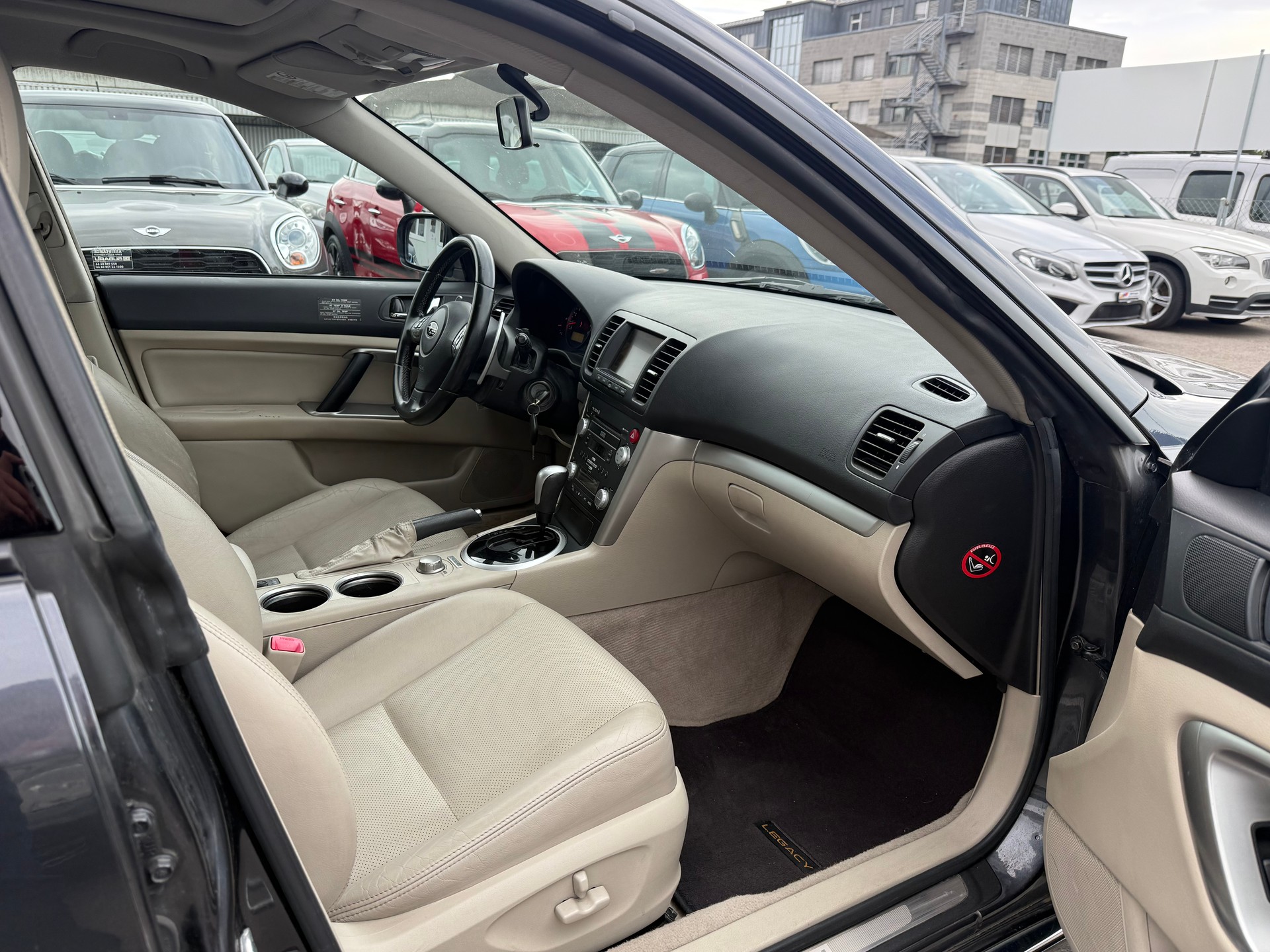 SUBARU Legacy 3.0R AWD Executive Automatic / Frisch ab MFK 14.01.2026 / AHK 2000kg / 8-fach bereift / Leder / Navi-image-6