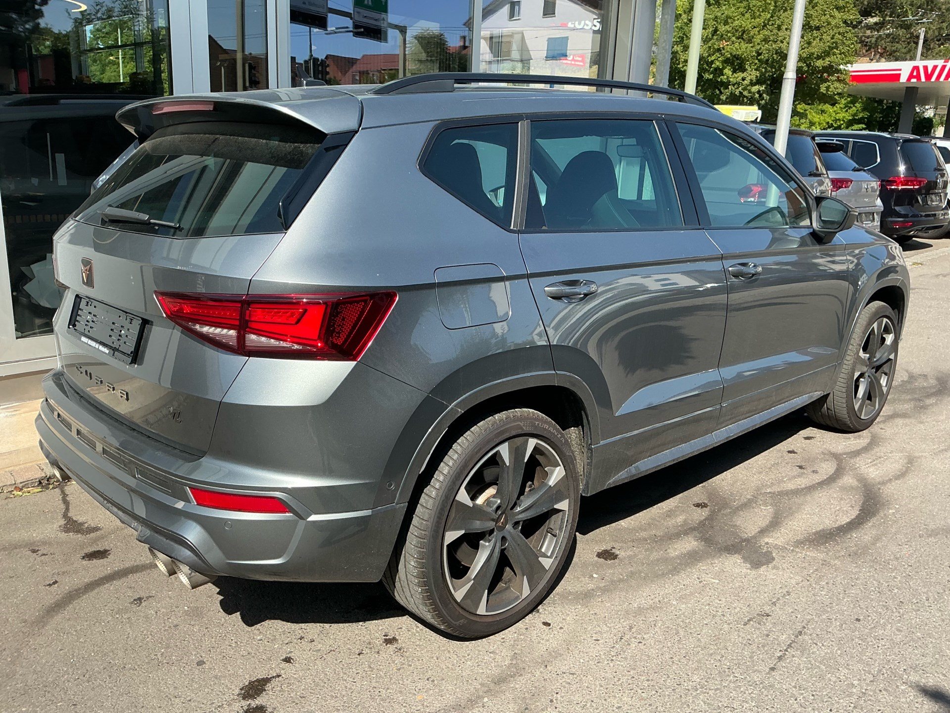 CUPRA Ateca VZ 4Drive *** AKRAPOVIC SPORTAUSPUFF & 5 JAHRE WERKSGARANTIE ***-showroom-element-3