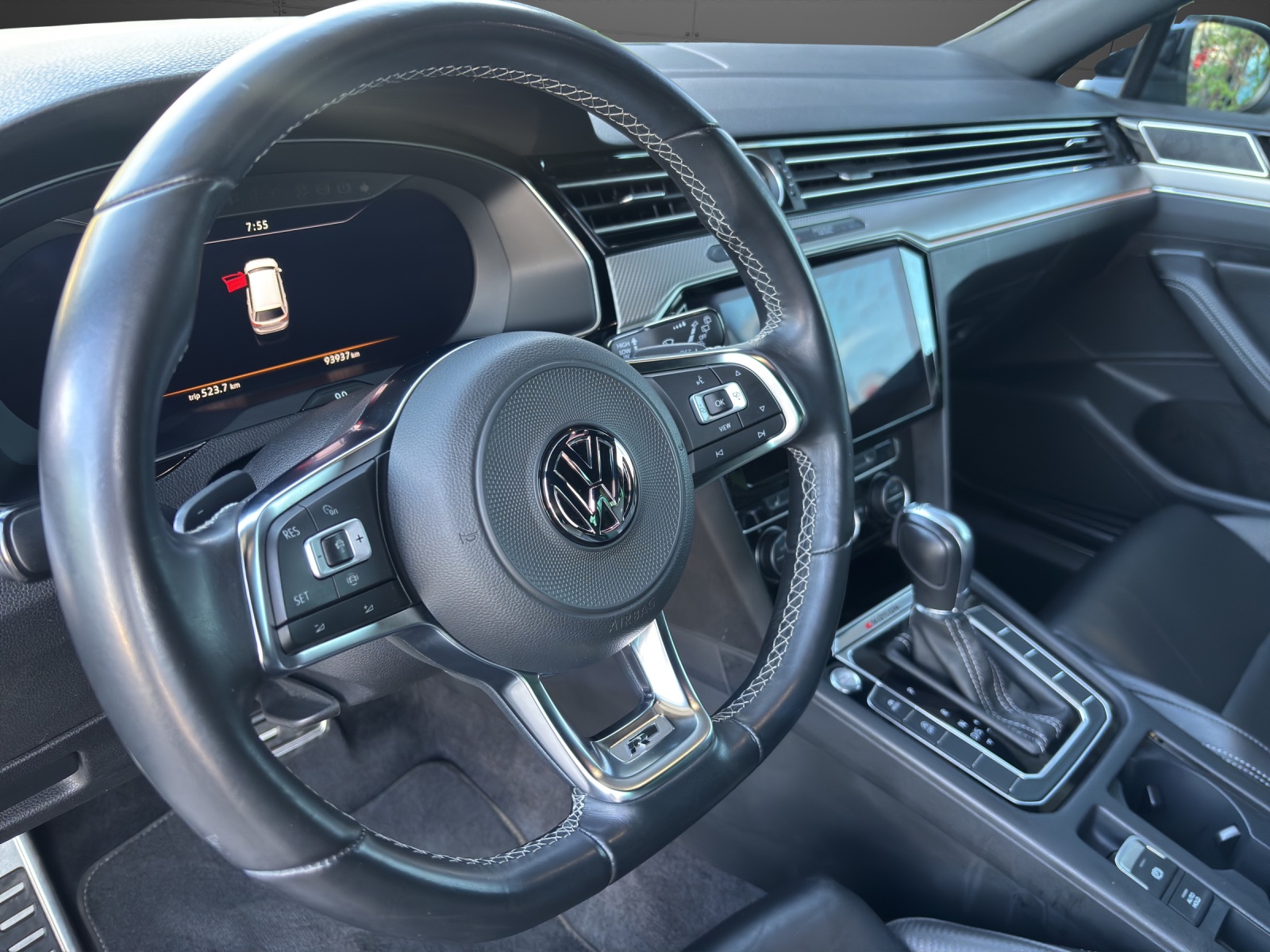 VW Passat Variant 2.0 TDI BMT Highline DSG 4Motion-image-4