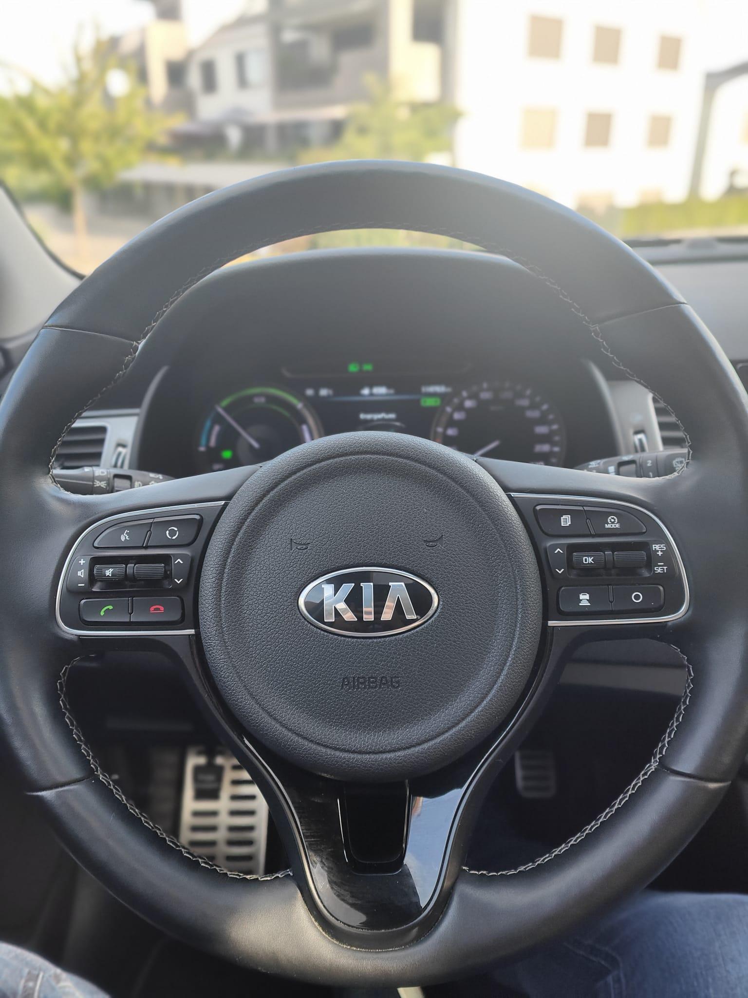 KIA Niro 1.6 GDi Plug-in Hybrid-image-14
