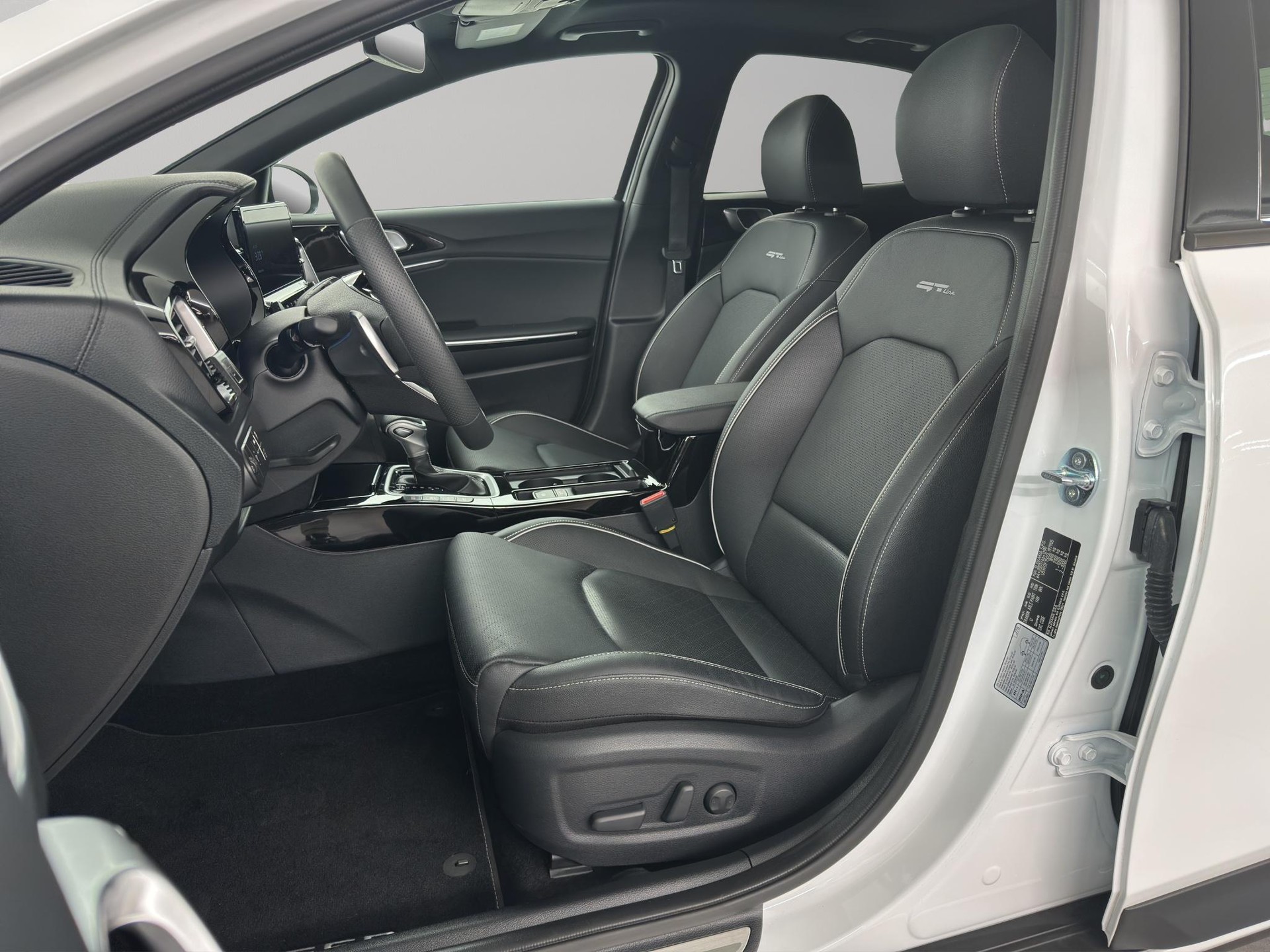 KIA XCeed 1.5 T-GDi MHEV GT-Line-image-6