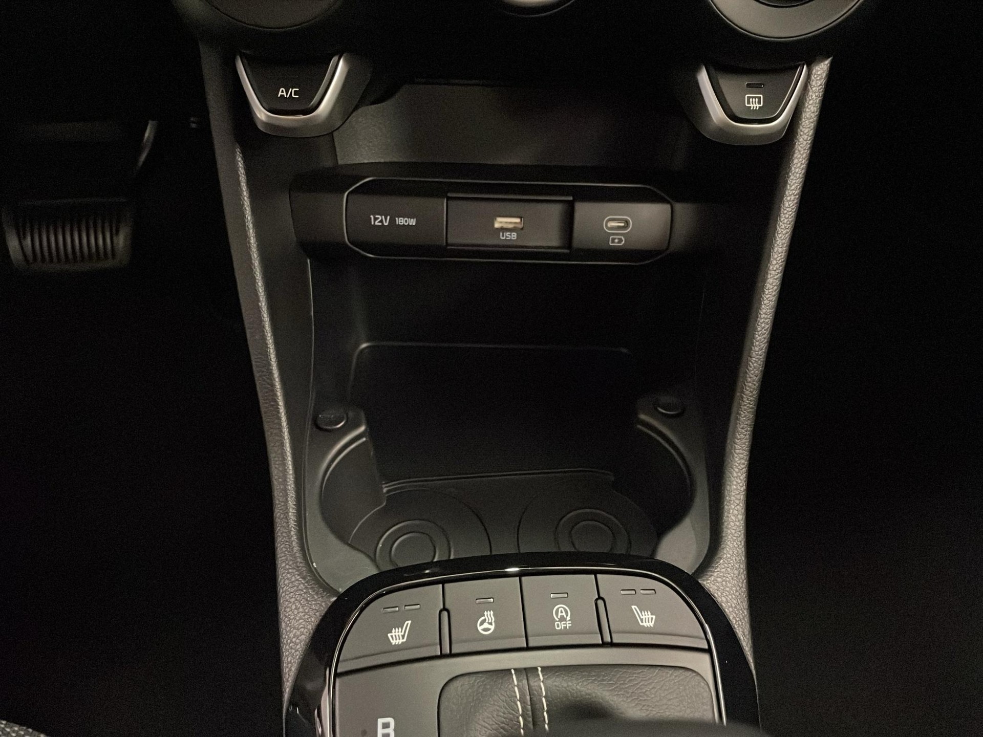 KIA Picanto 1.0 GDi First Edition-image-11