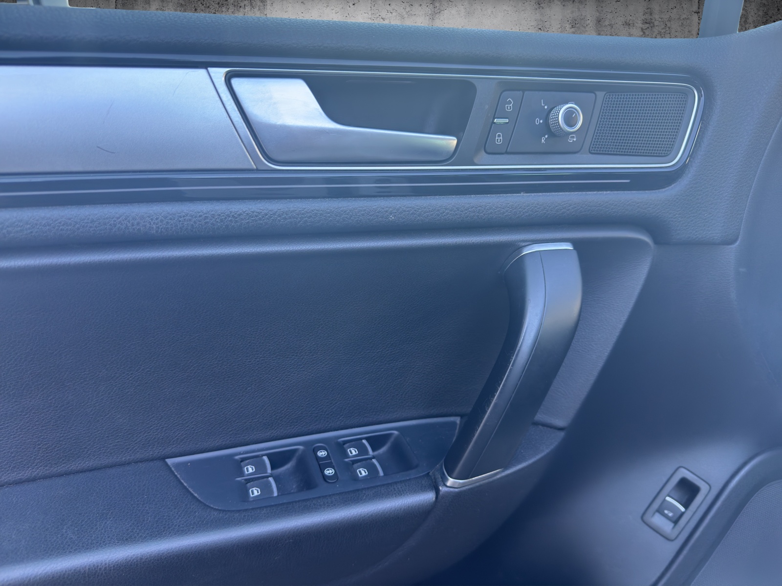 VW Touareg 3.0 TDI BlueMotion Technology Tiptronic-image-5