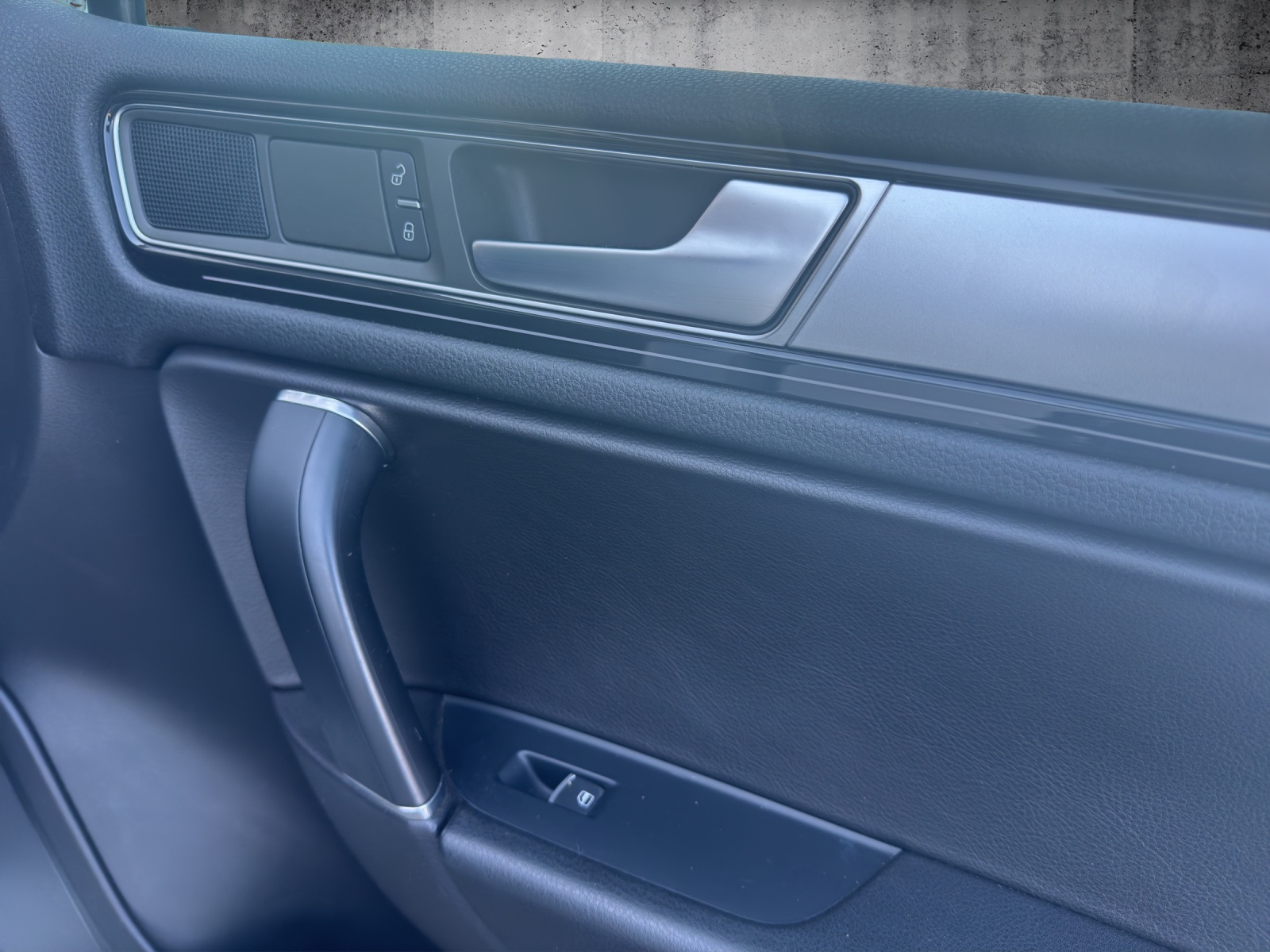 VW Touareg 3.0 TDI BlueMotion Technology Tiptronic-image-10