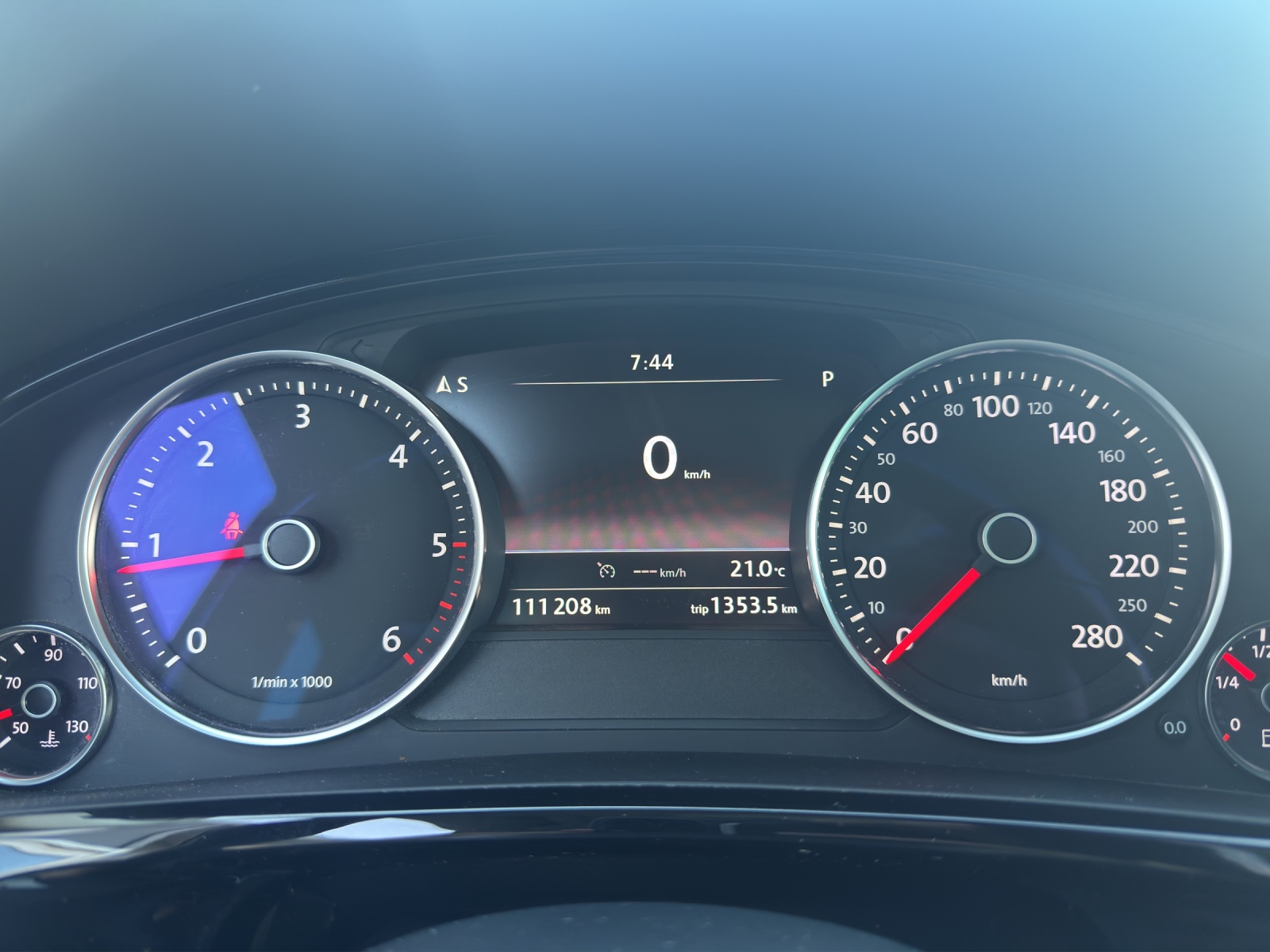 VW Touareg 3.0 TDI BlueMotion Technology Tiptronic-image-13