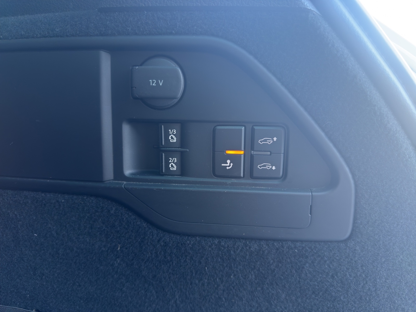 VW Touareg 3.0 TDI BlueMotion Technology Tiptronic-image-23