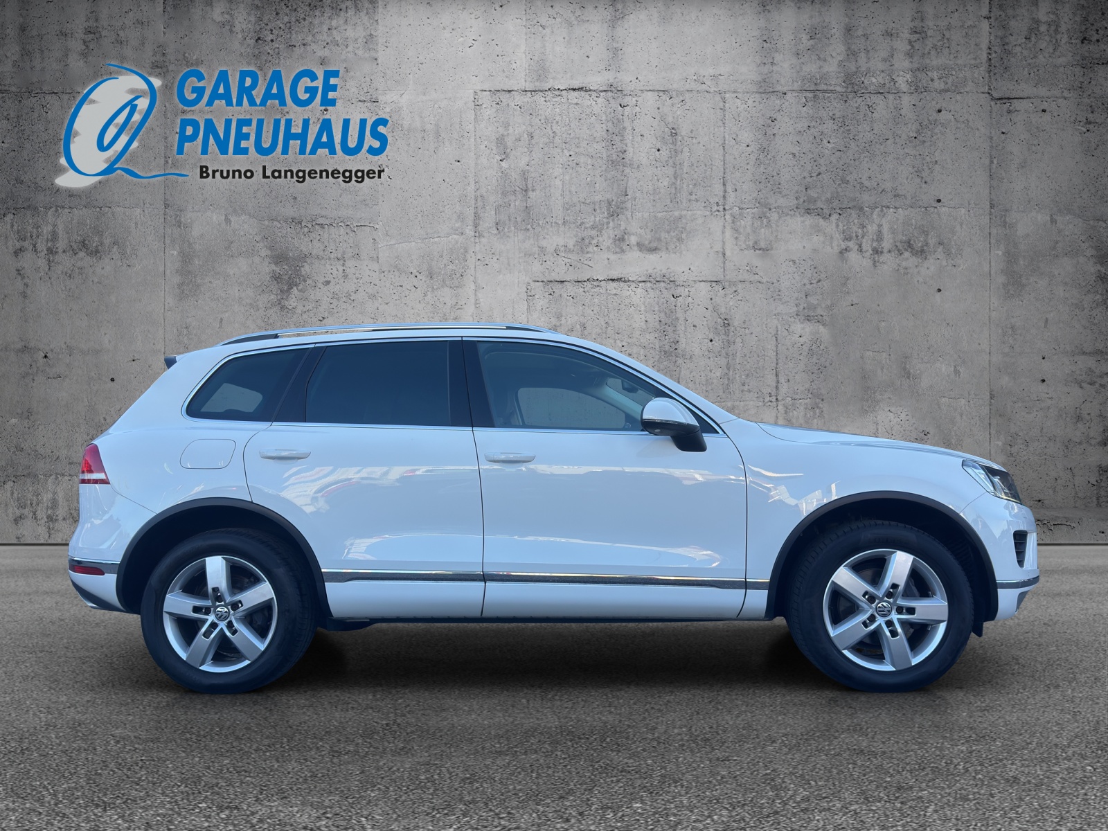 VW Touareg 3.0 TDI BlueMotion Technology Tiptronic-image-20