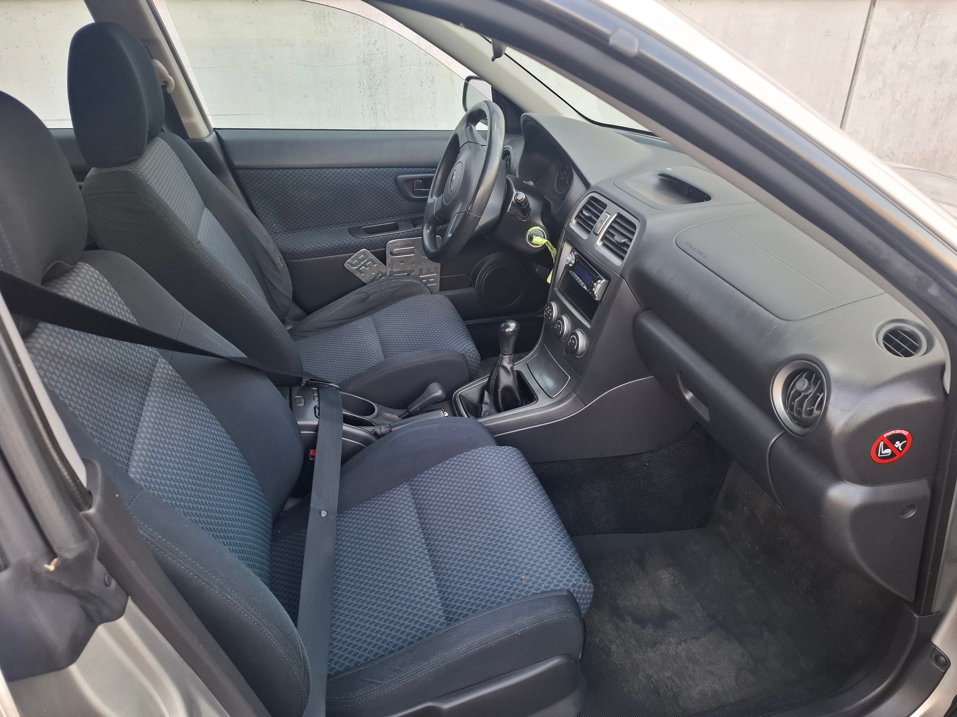 SUBARU Impreza 1.6-image-4