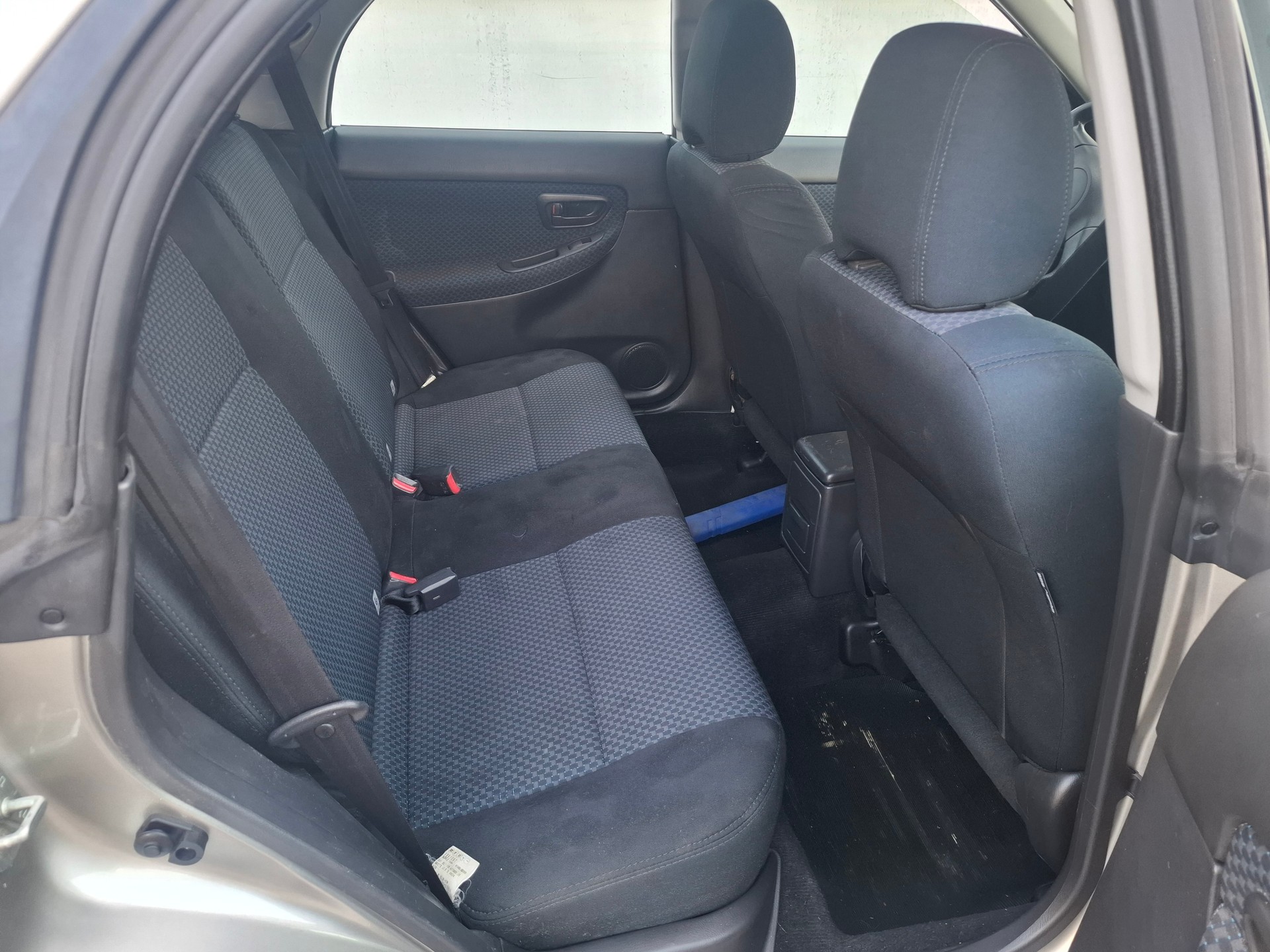 SUBARU Impreza 1.6-image-5