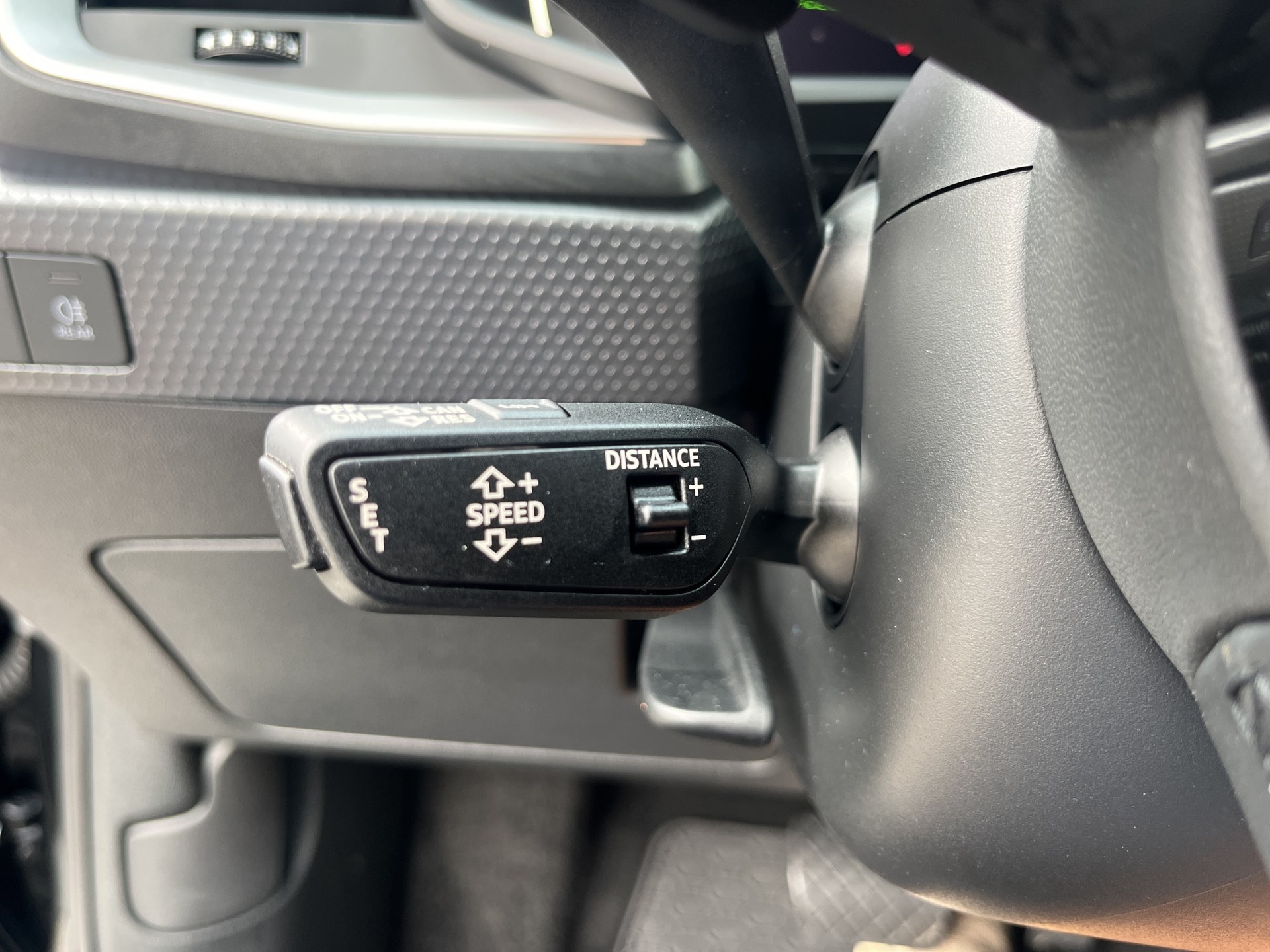 AUDI A1 Sportback 35 TFSI adv. S-tronic *Navi, Optik schwarz, vitual cockpit, Acc Tempomat*-image-14