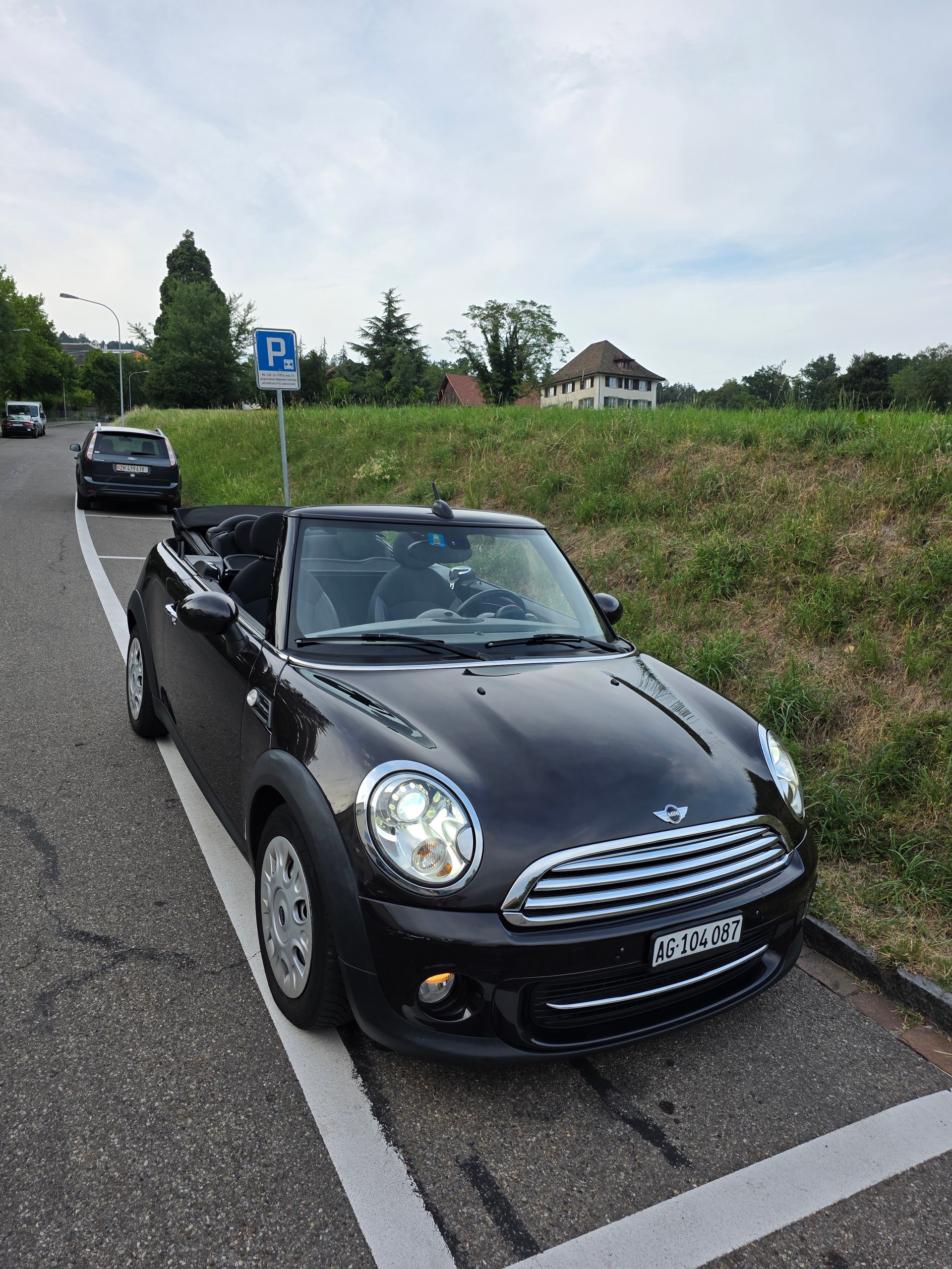 MINI CABRIO-image-2