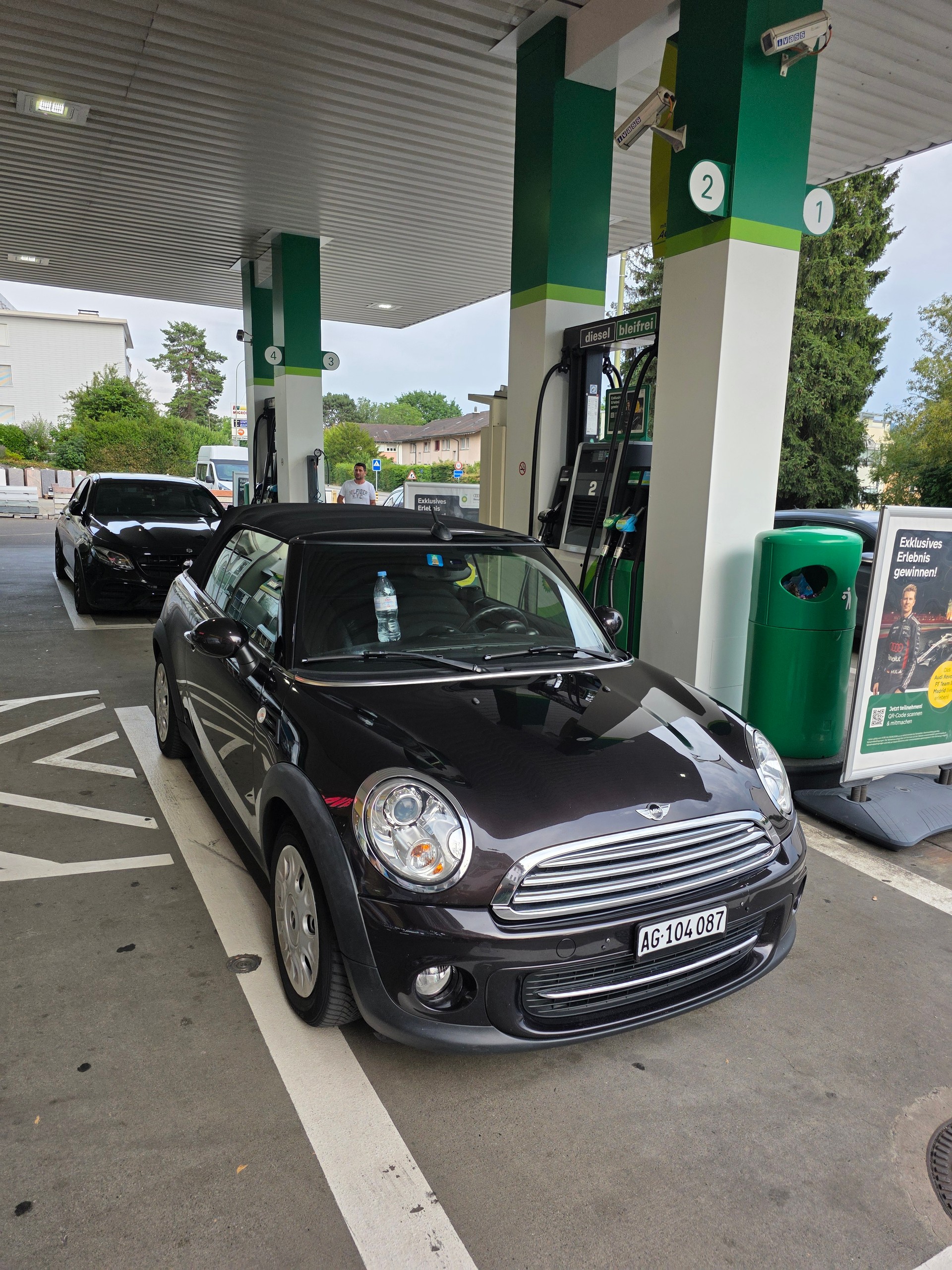 MINI CABRIO-image-5