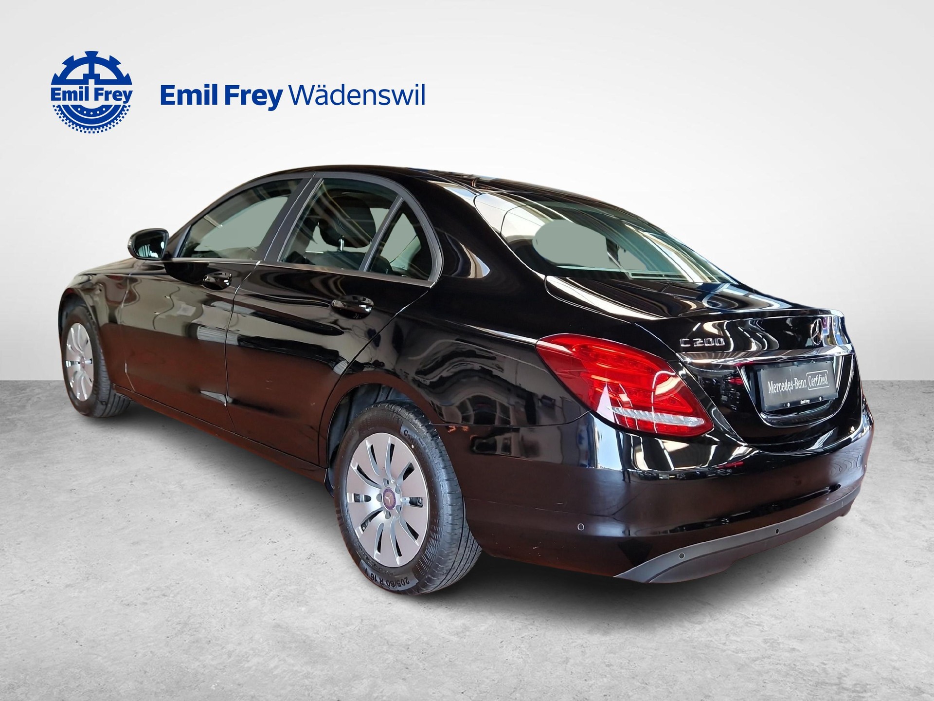 MERCEDES-BENZ C 200 Limousine-showroom-element-2