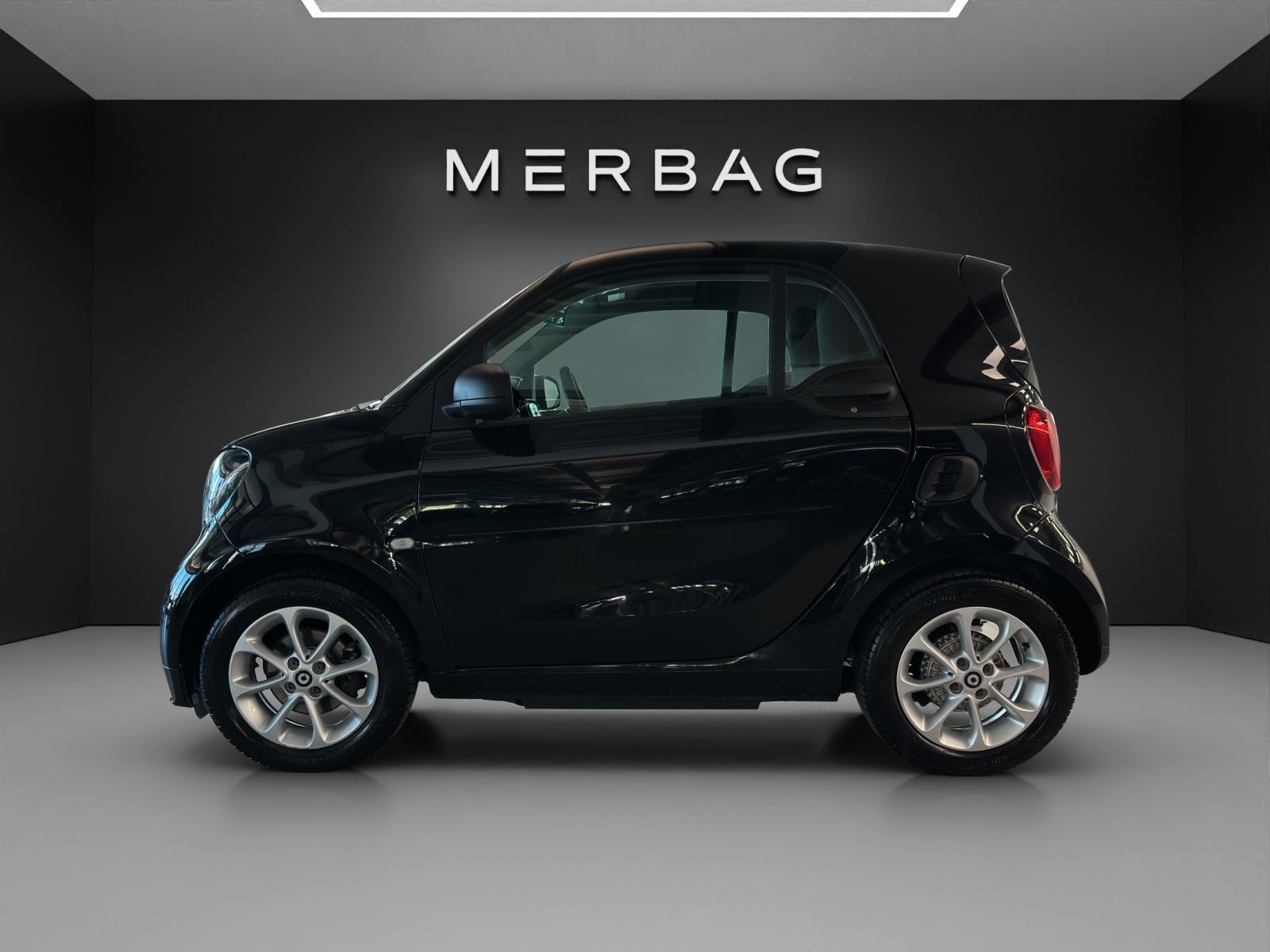 SMART fortwo EQ-image-2