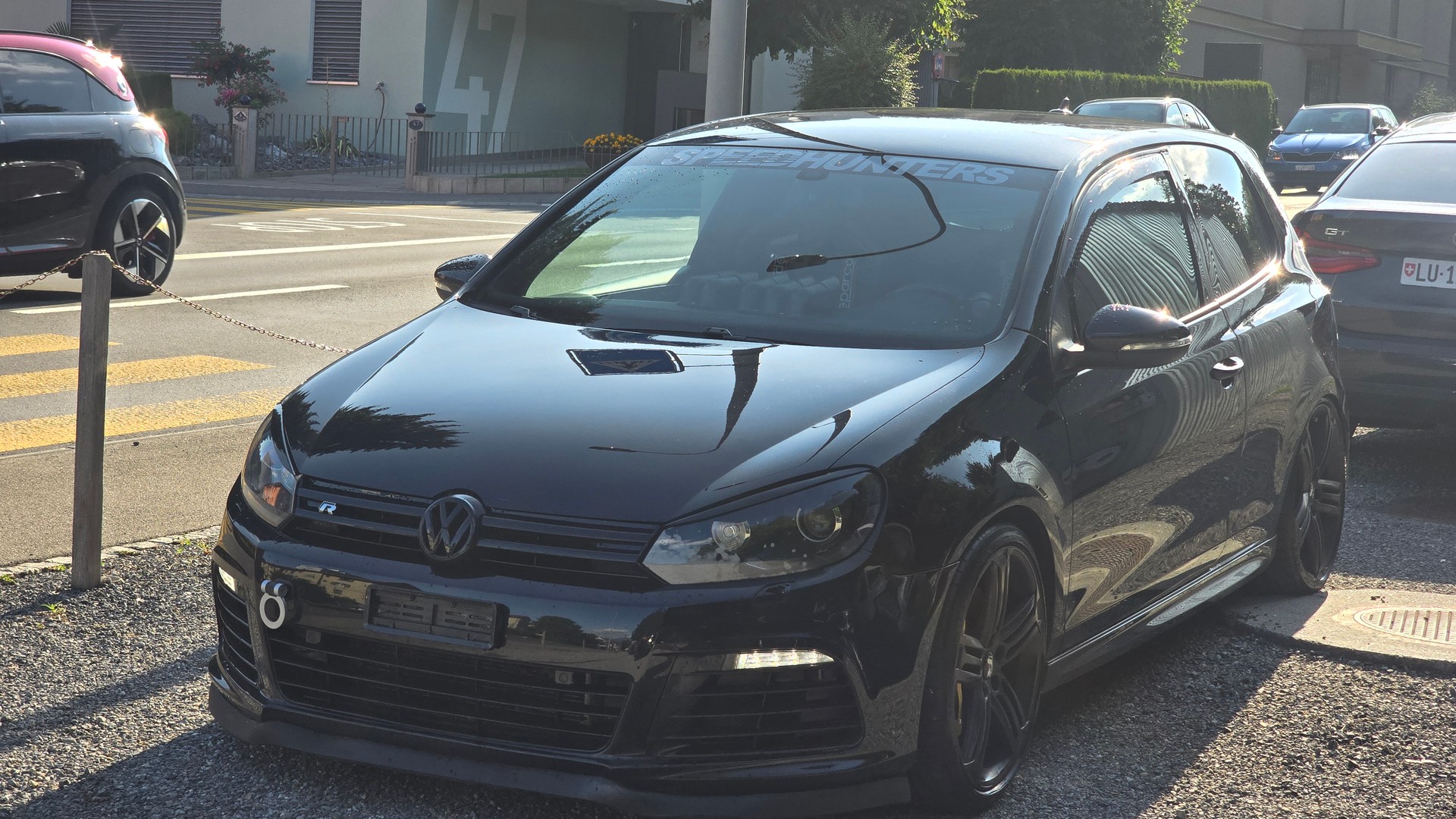 VW Golf 2.0 TSI R 4Motion-showroom-element-2