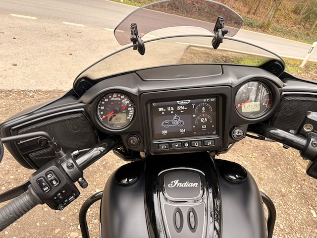 INDIAN Chieftain Dark Horse-image-6