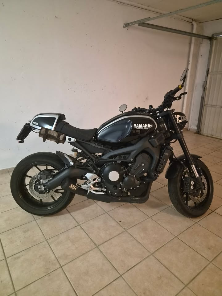 YAMAHA XSR 900-image-4