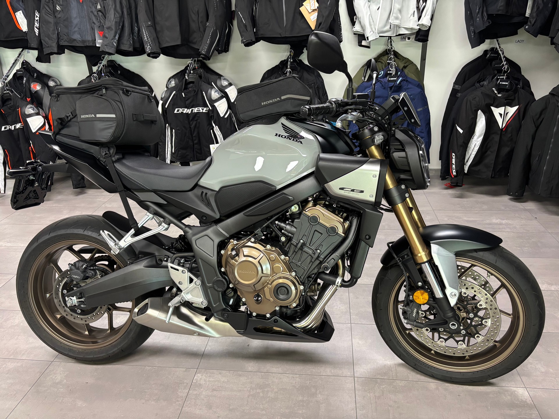 HONDA CB 650 R-image-0
