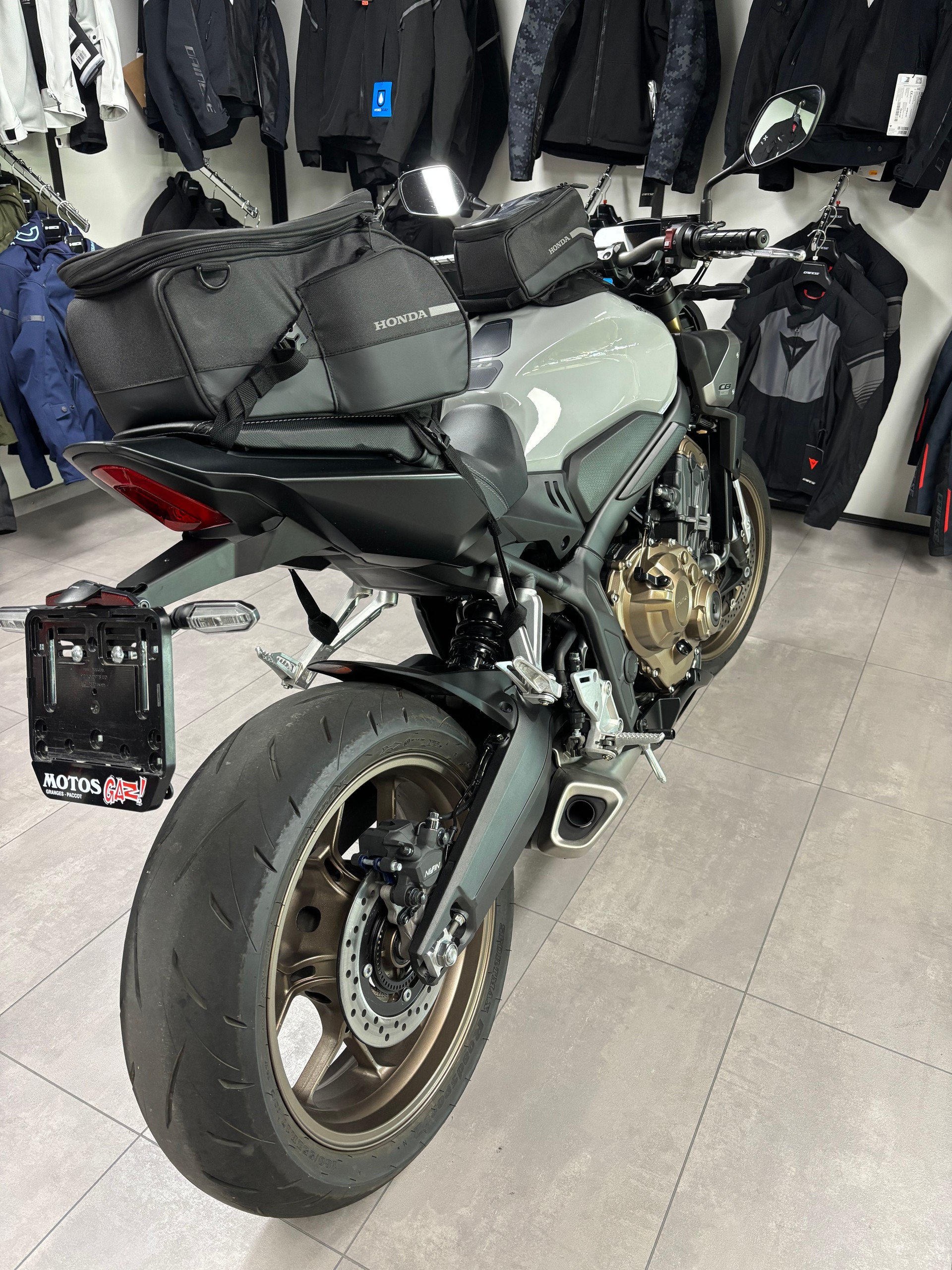 HONDA CB 650 R-image-4