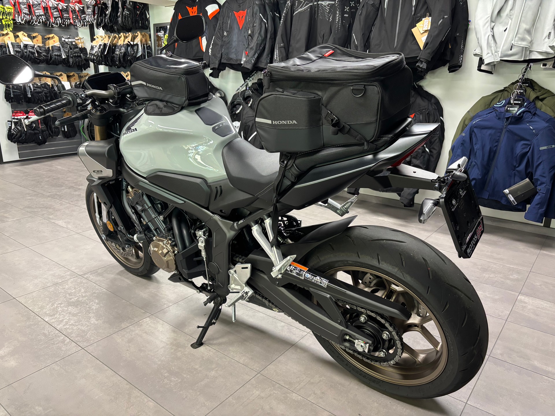 HONDA CB 650 R-image-5