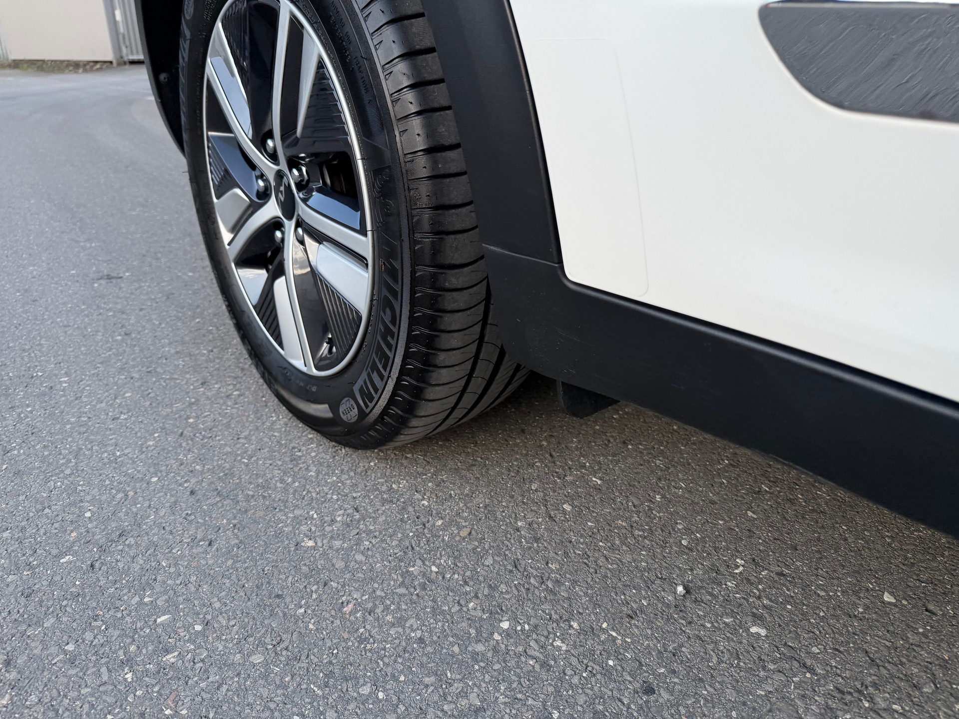 KIA Niro 1.6GDi Plug-in Hybrid Power DCT VÉHICULE SOIGNÉ-image-12