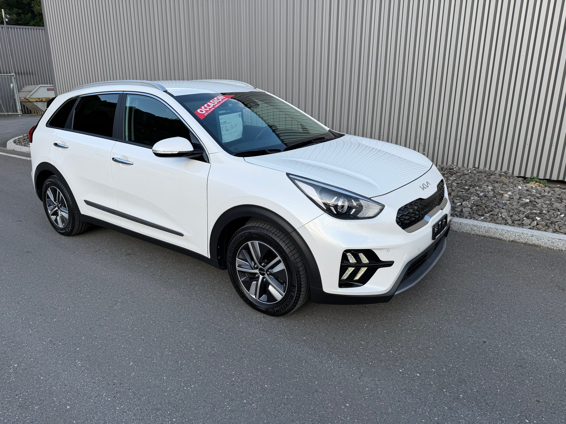 KIA Niro 1.6GDi Plug-in Hybrid Power DCT VÉHICULE SOIGNÉ-image-7