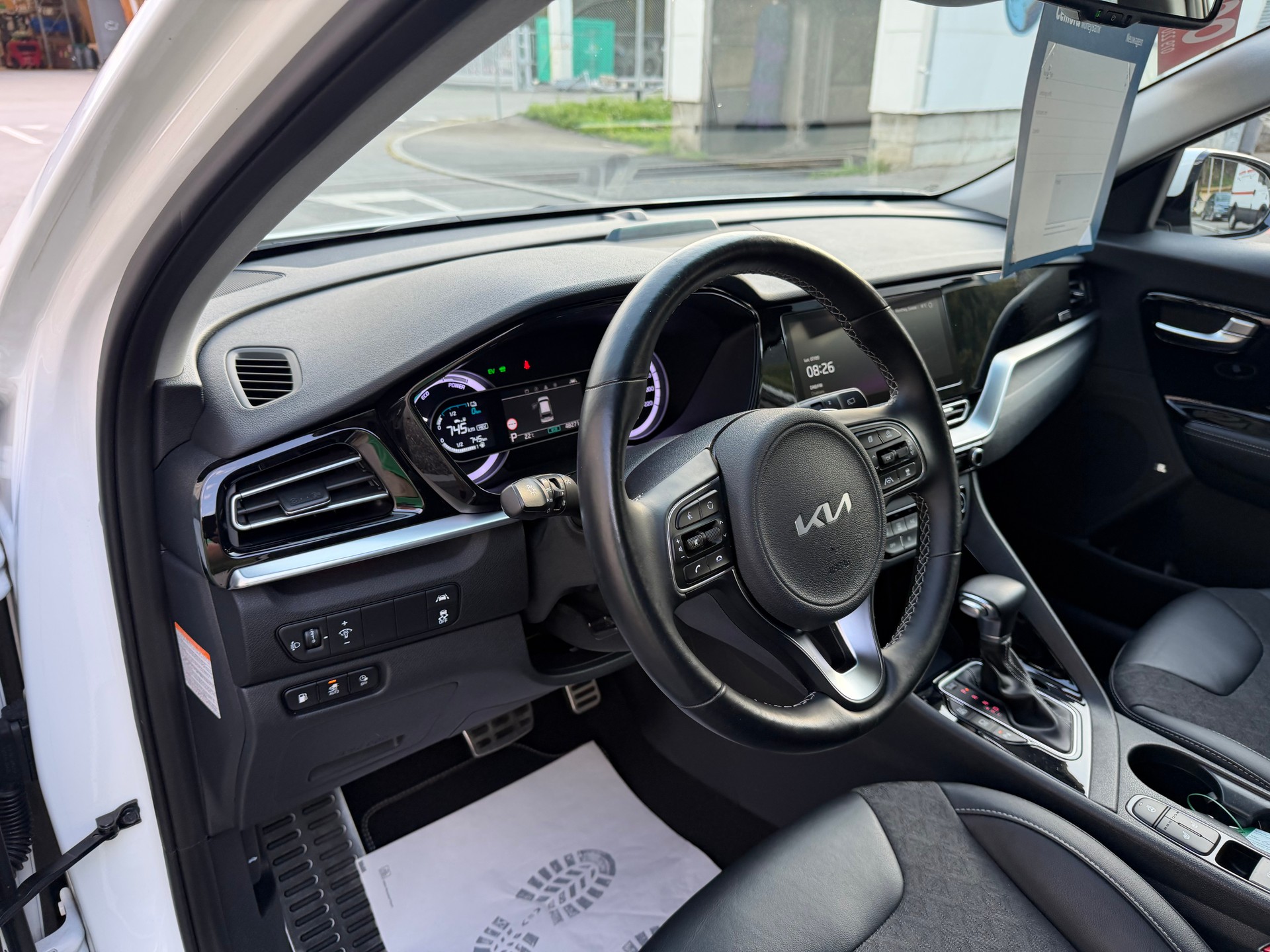 KIA Niro 1.6GDi Plug-in Hybrid Power DCT VÉHICULE SOIGNÉ-image-18