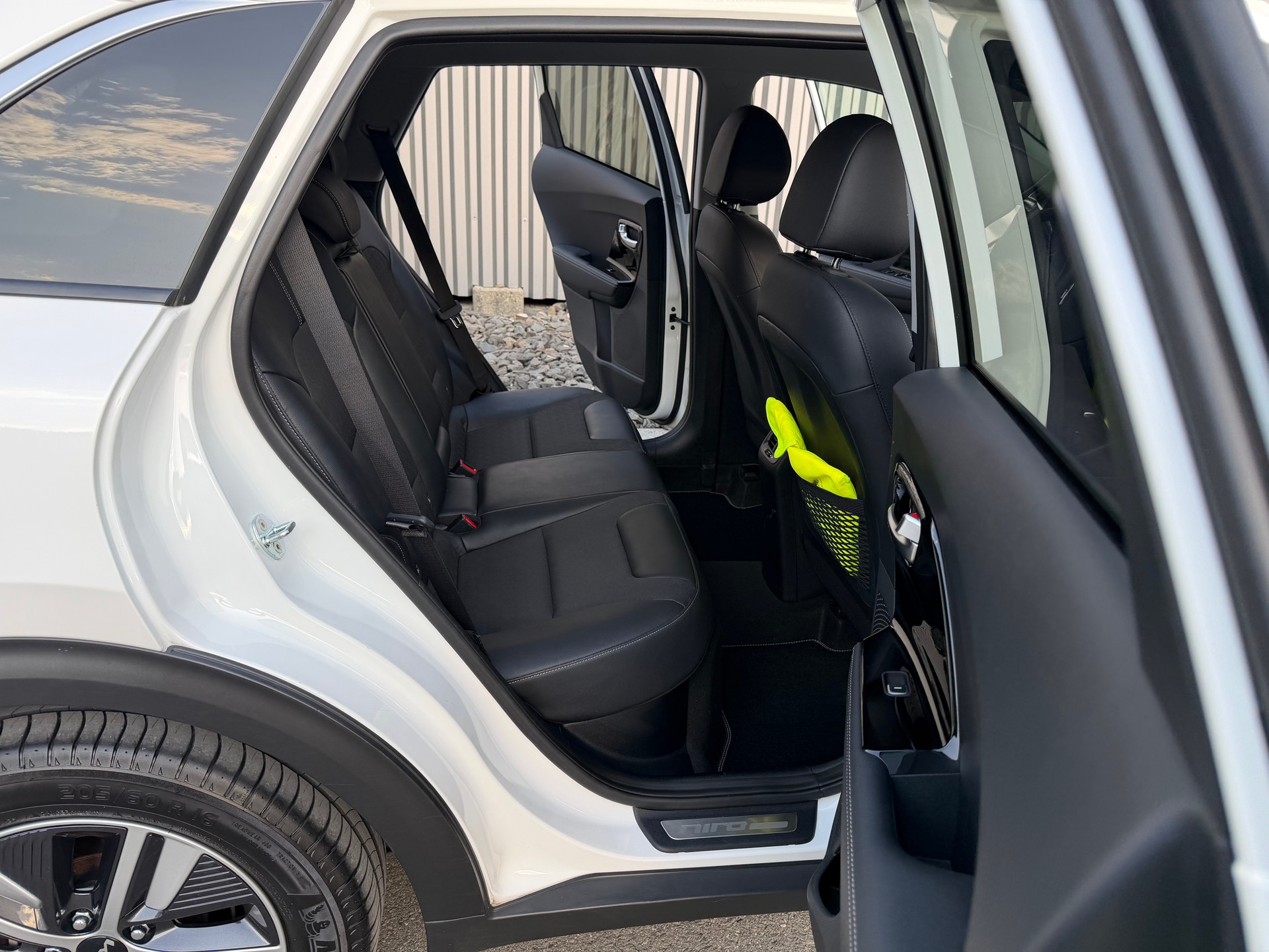 KIA Niro 1.6GDi Plug-in Hybrid Power DCT VÉHICULE SOIGNÉ-image-31