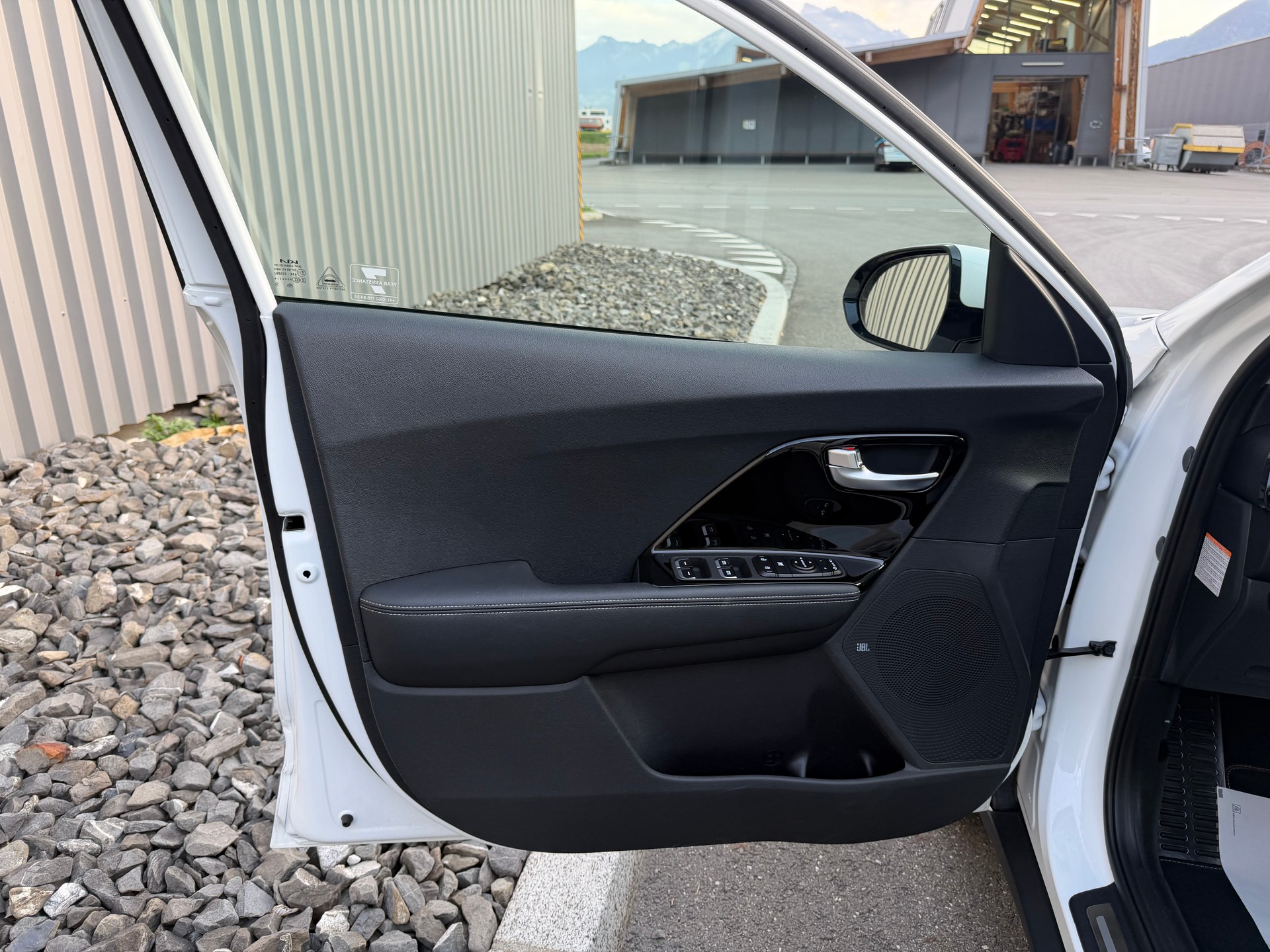 KIA Niro 1.6GDi Plug-in Hybrid Power DCT VÉHICULE SOIGNÉ-image-15