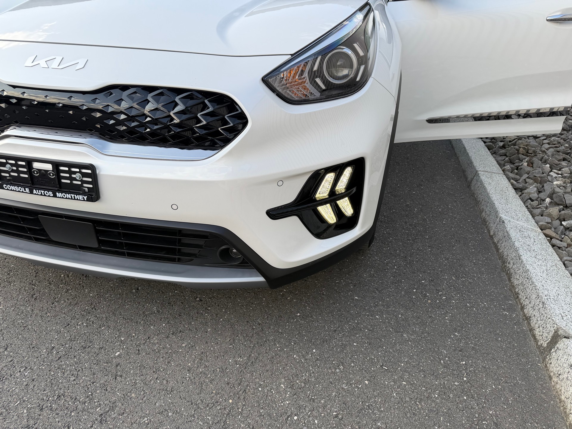 KIA Niro 1.6GDi Plug-in Hybrid Power DCT VÉHICULE SOIGNÉ-image-43